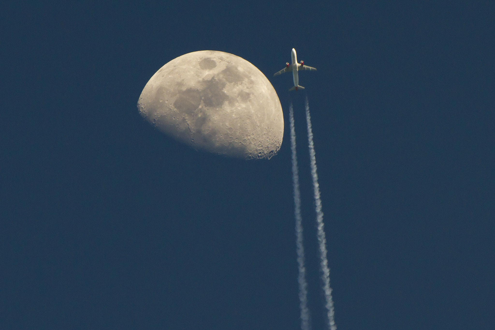 Canon EF 70-200mm F2.8L IS II USM sample photo. Virgin moon medium photography