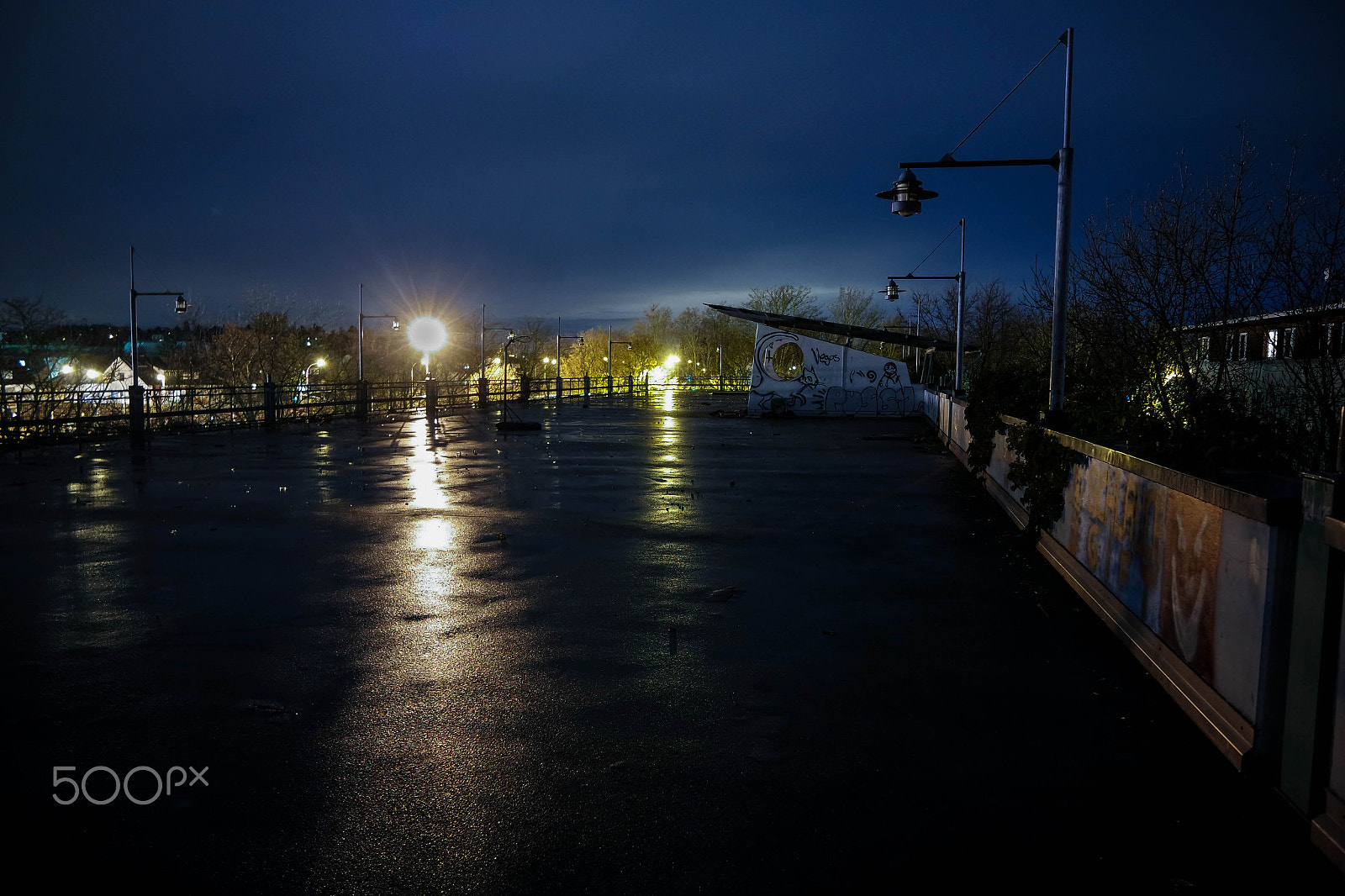 Samsung NX 16-50mm F3.5-5.6 Power Zoom ED OIS sample photo. Abandoned park house photography