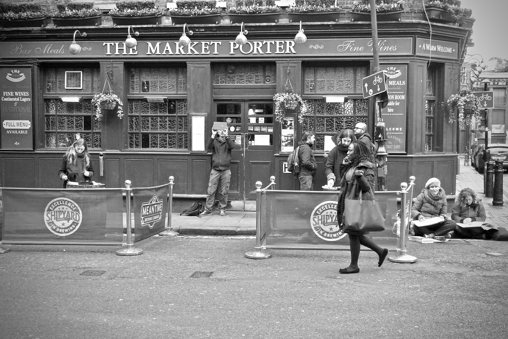 Sony Cyber-shot DSC-RX100 IV + Sony 24-70mm F1.8-2.8 sample photo. Borough market, london, uk. photography