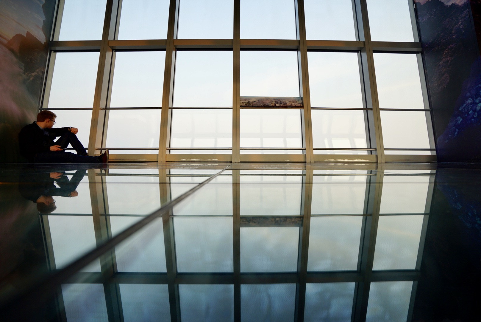 Sony a7 II + Sony Vario-Tessar T* FE 16-35mm F4 ZA OSS sample photo. 在400米高空，你会想到什么？ photography