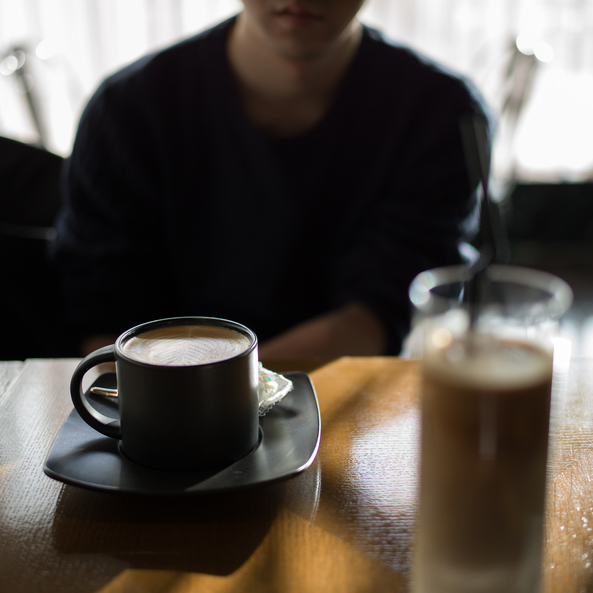 Leica M9 + Summicron-M 50mm f/2 (IV, V) sample photo. Café latte time photography