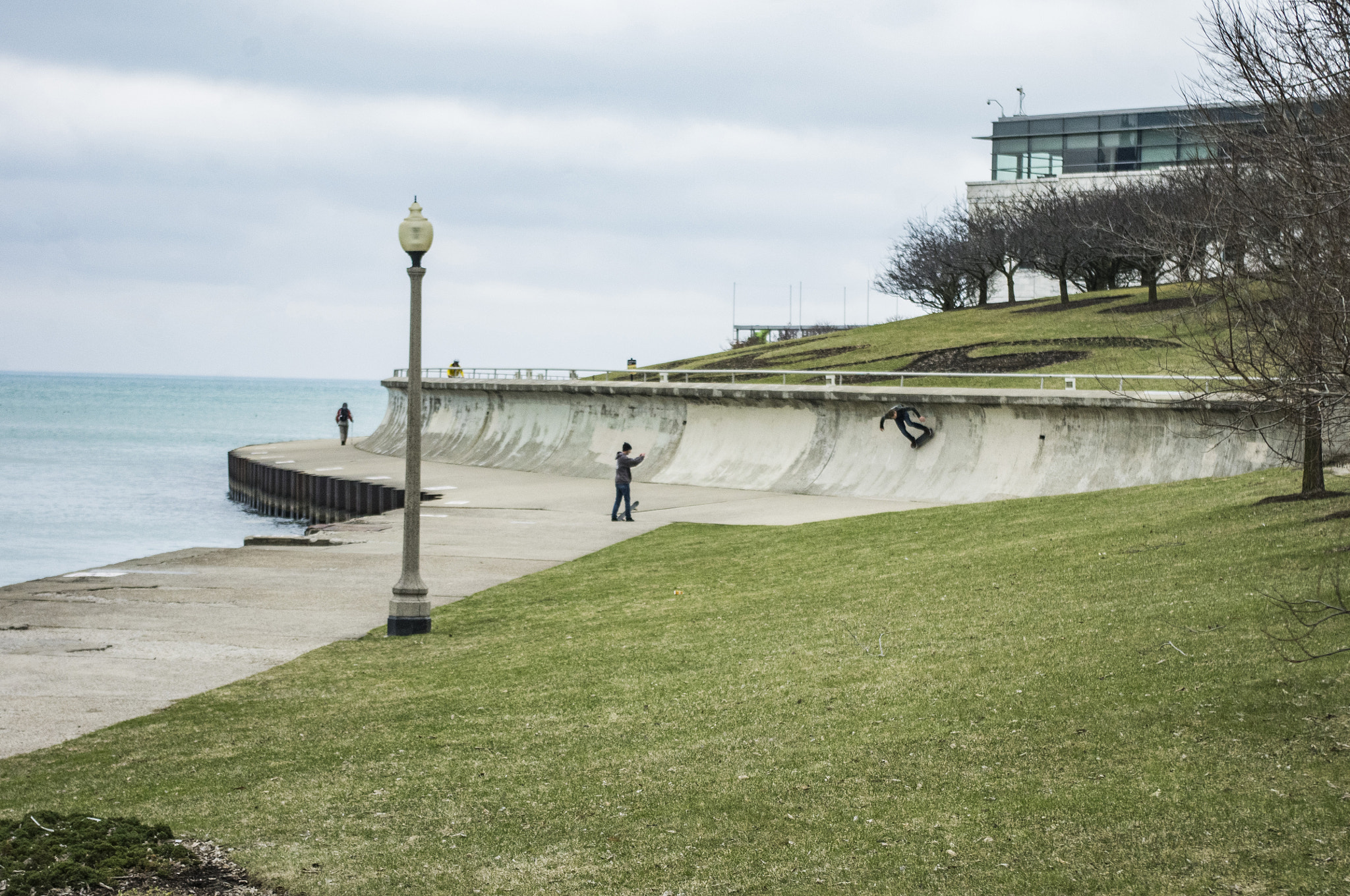 Pentax K-r sample photo. Two skaters. chicago, usa photography