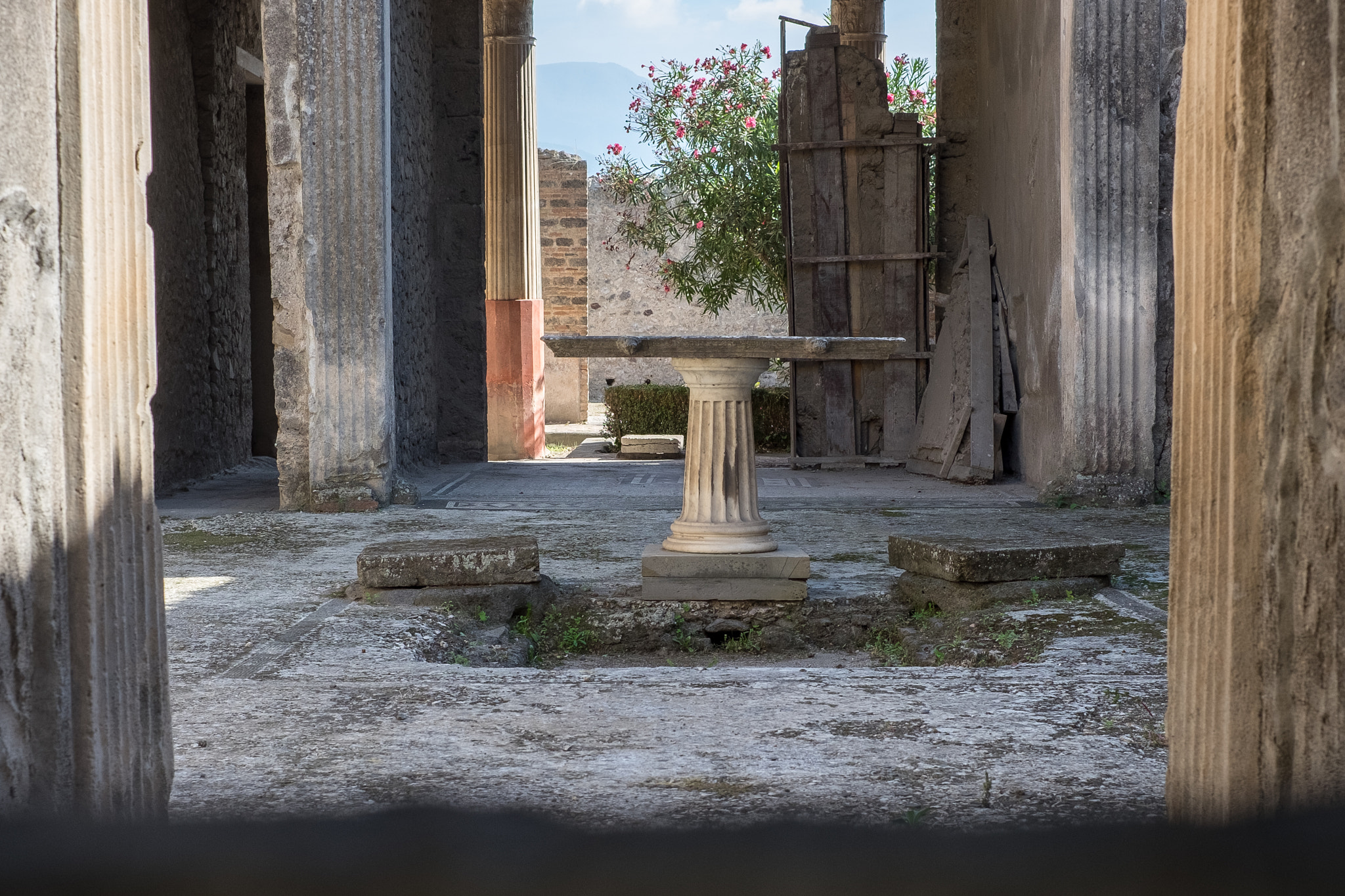 Fujifilm X-E2 + Fujifilm XF 35mm F1.4 R sample photo. Italy photography