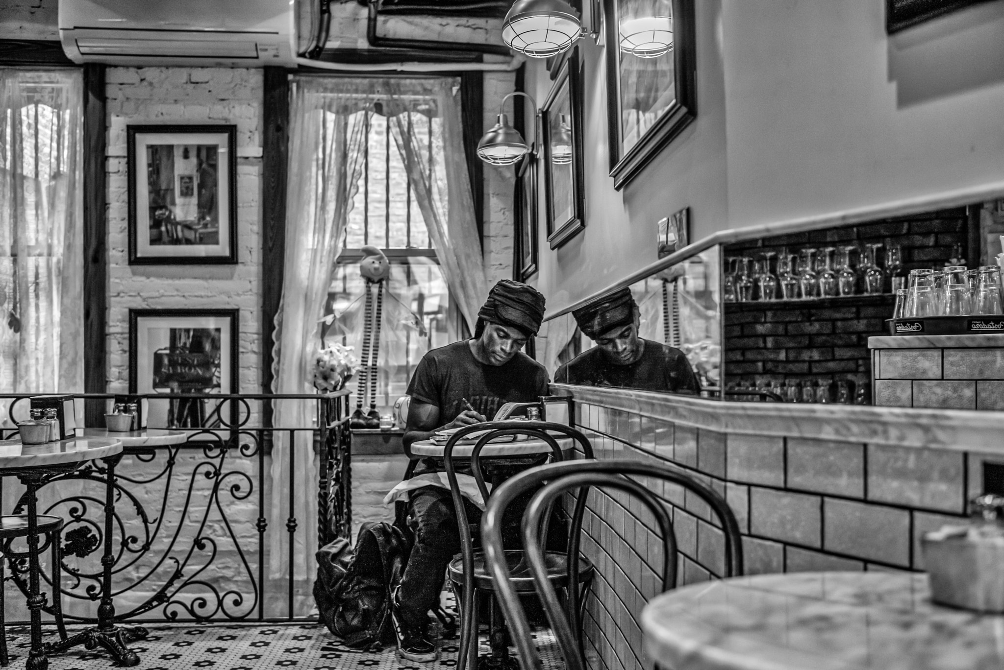 Leica Summilux-M 35mm F1.4 ASPH sample photo. A new york minute - back to school... photography