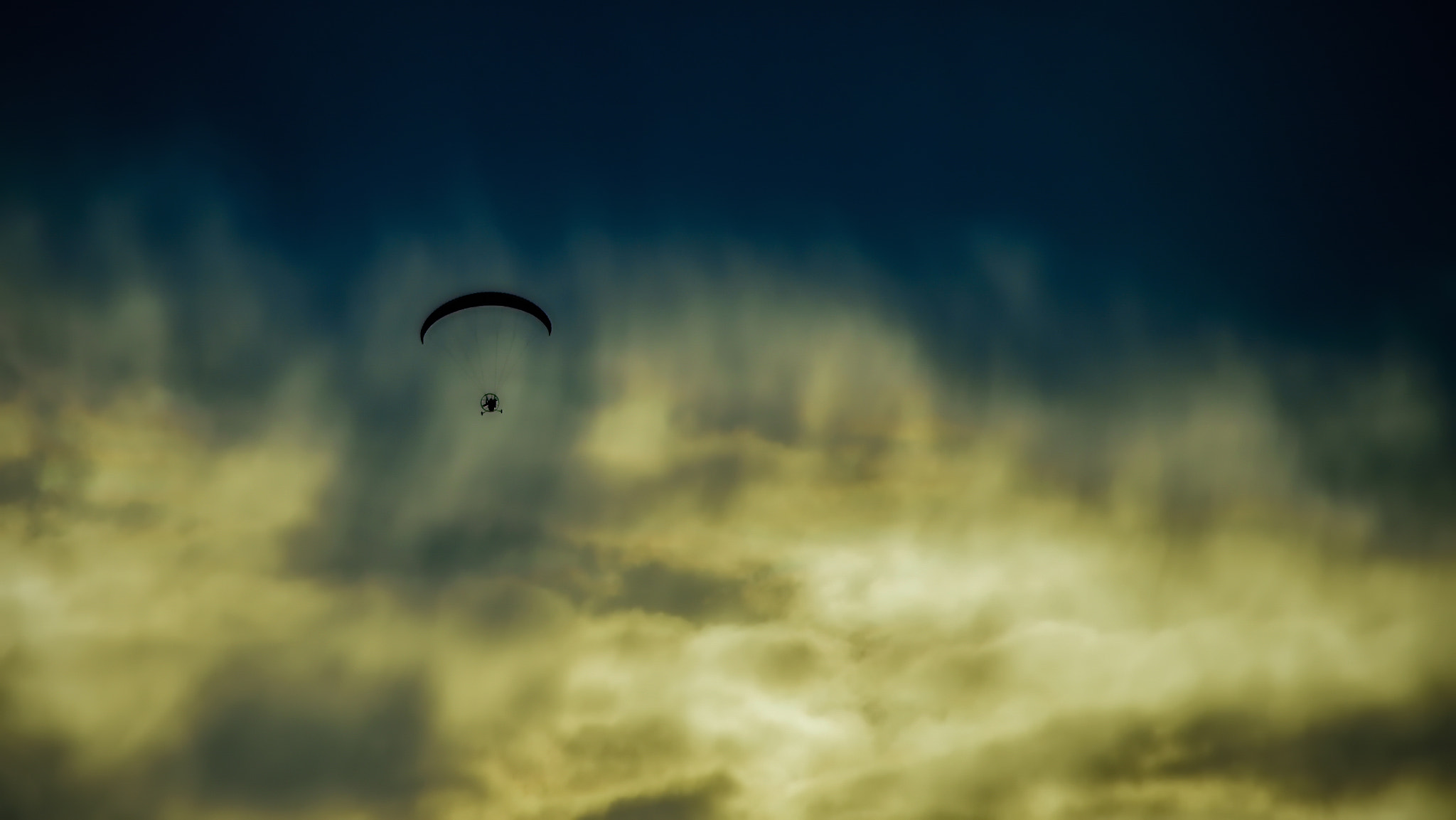 Nikon D3200 sample photo. Flight photography