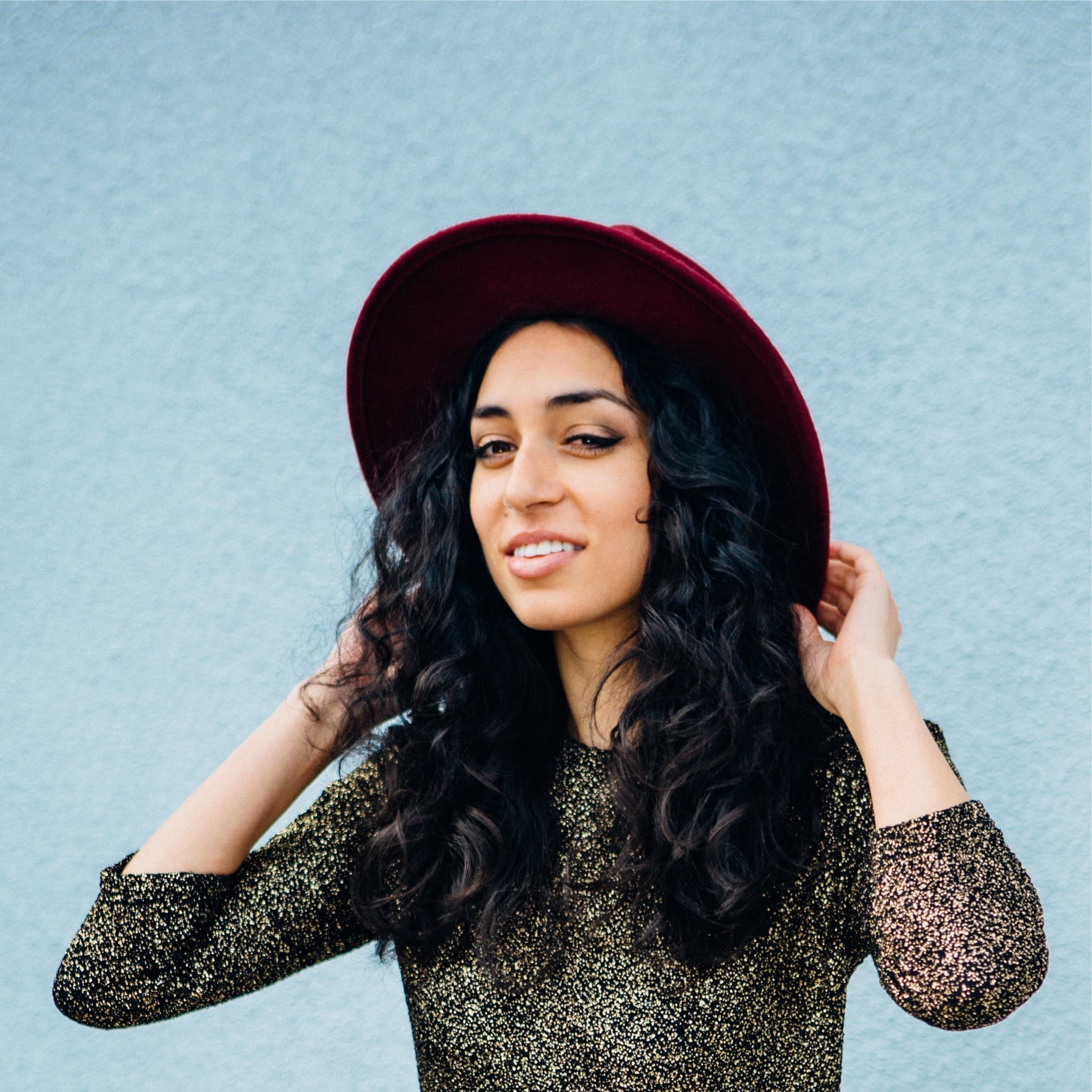 Sony a7S + Canon EF 24-70mm F2.8L USM sample photo. Natasha and a hat photography