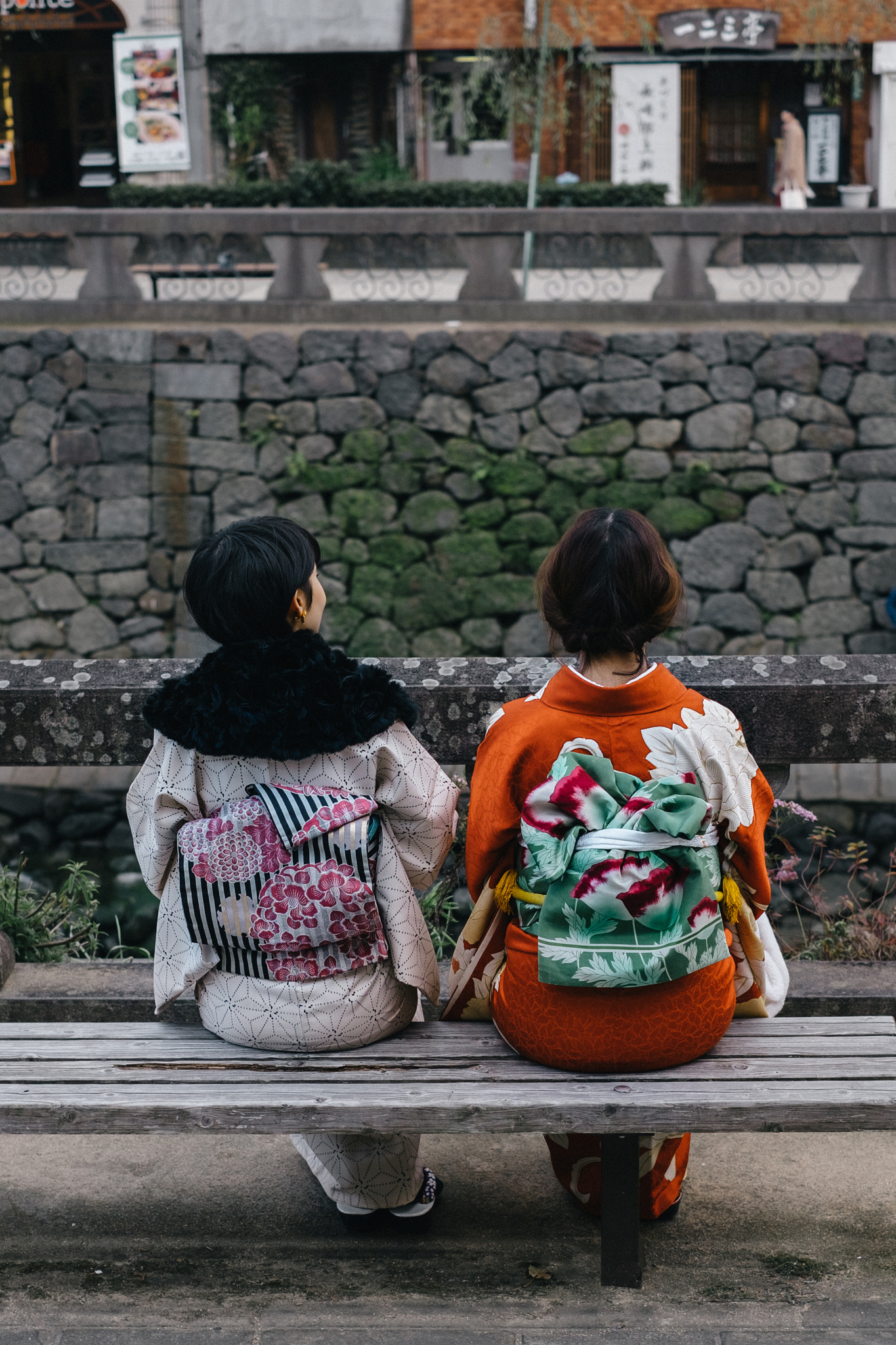Fujifilm X-E2 + Fujifilm XF 35mm F1.4 R sample photo. Play kimono photography