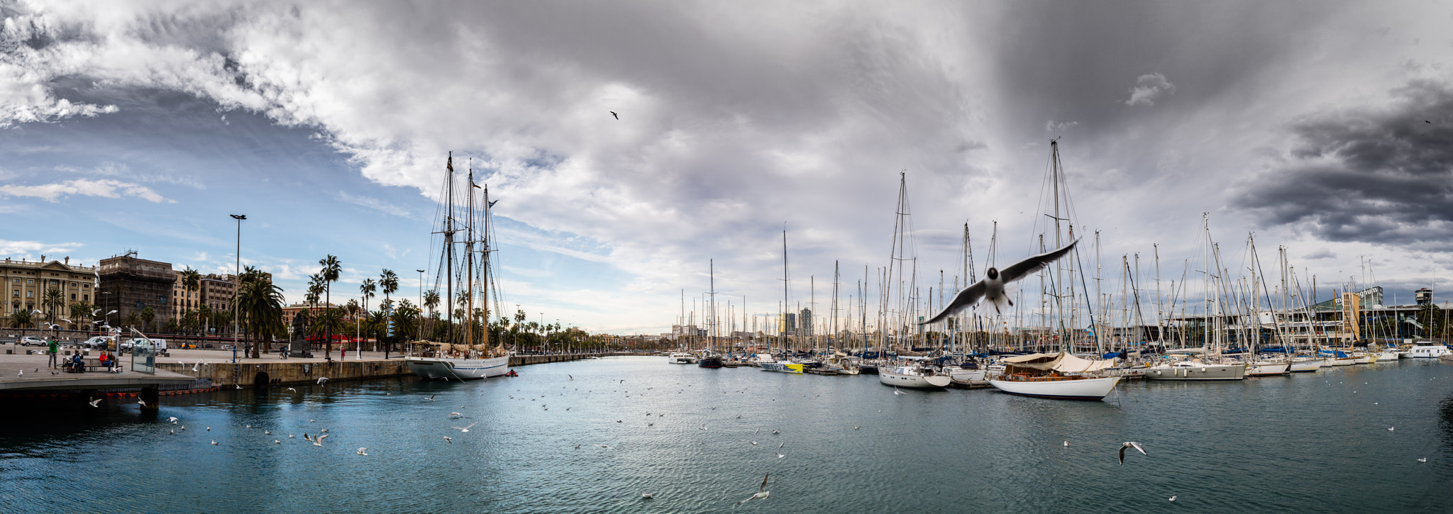 Canon EOS M3 + Canon EF-M 22mm F2 STM sample photo. Barcelona photography