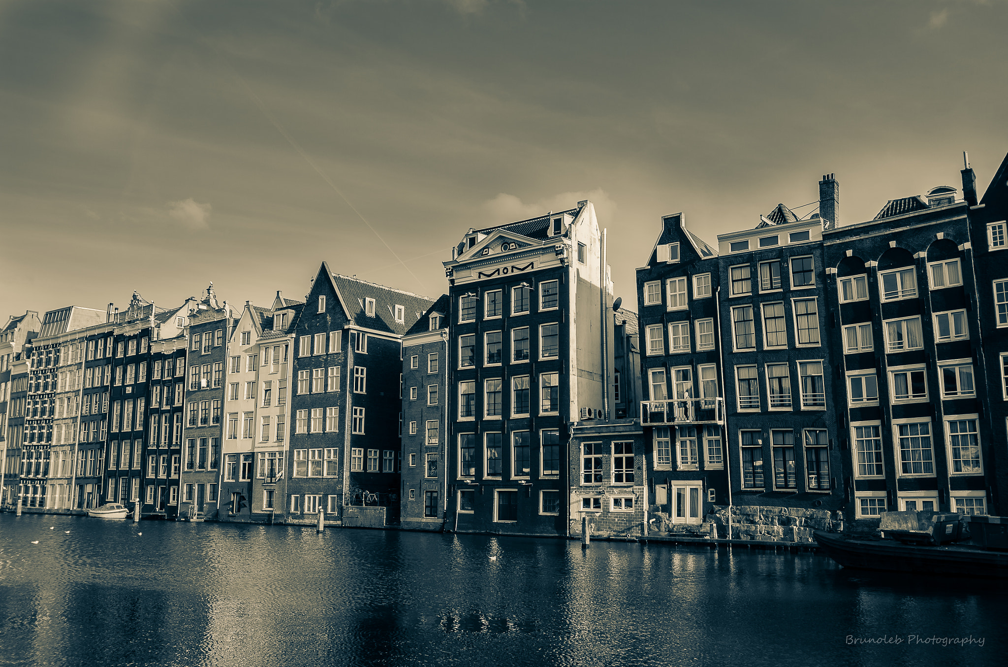 Canon EF-S 10-22mm F3.5-4.5 USM sample photo. Amsterdam photography