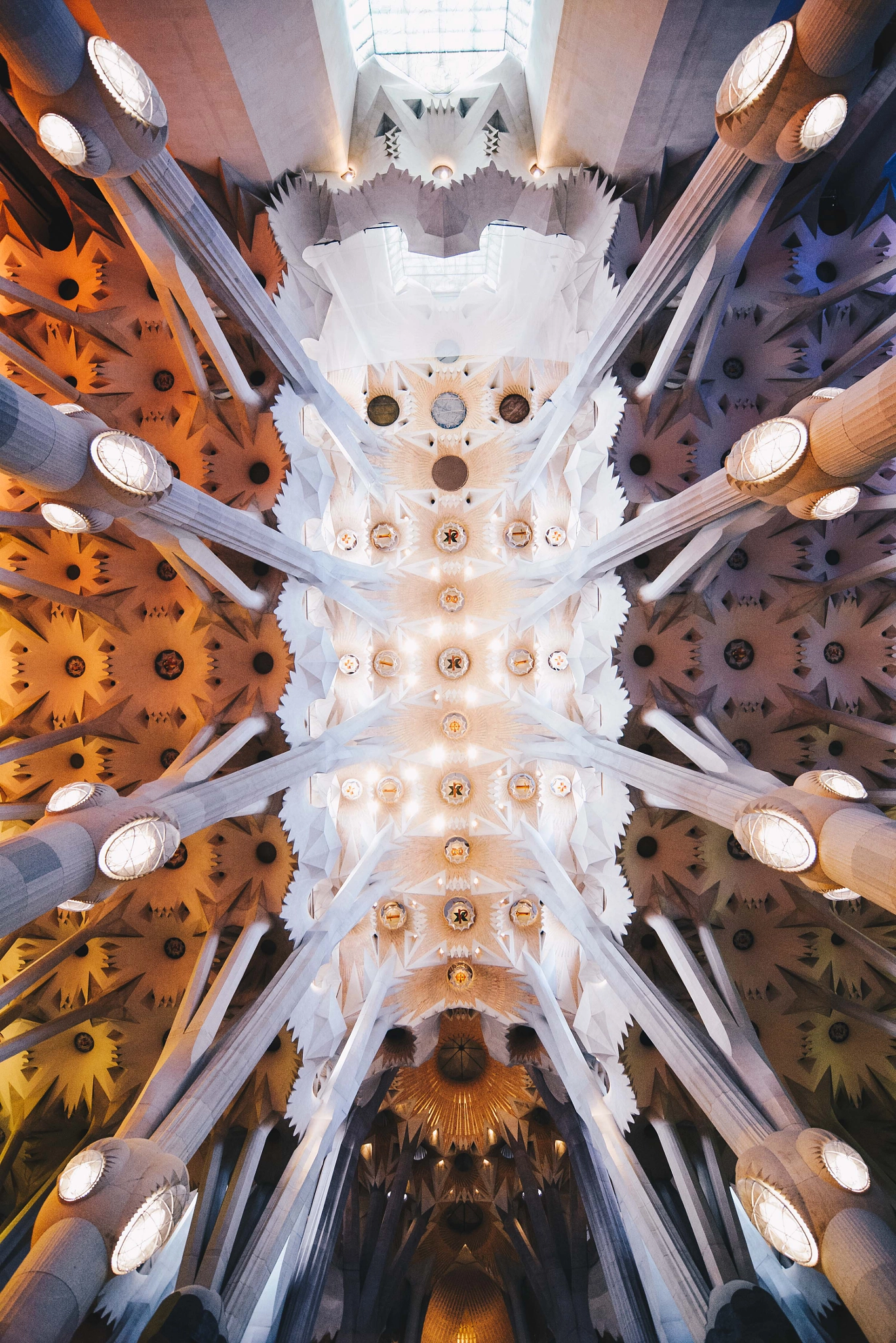 Tokina AT-X Pro 12-24mm F4 (IF) DX sample photo. Symmetrical sagrada familia photography