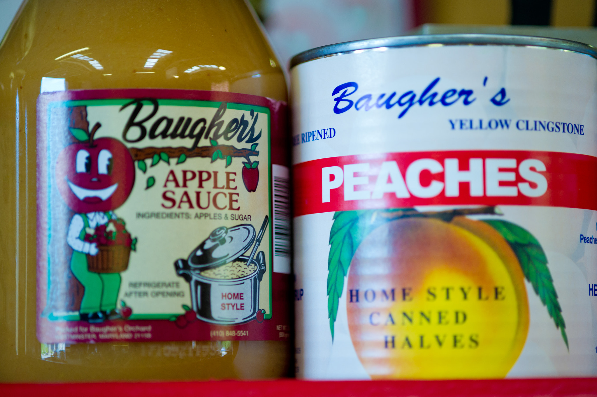 Nikon D3S sample photo. Canned goods, apple sauce and peaches for sale at a farmer's market photography