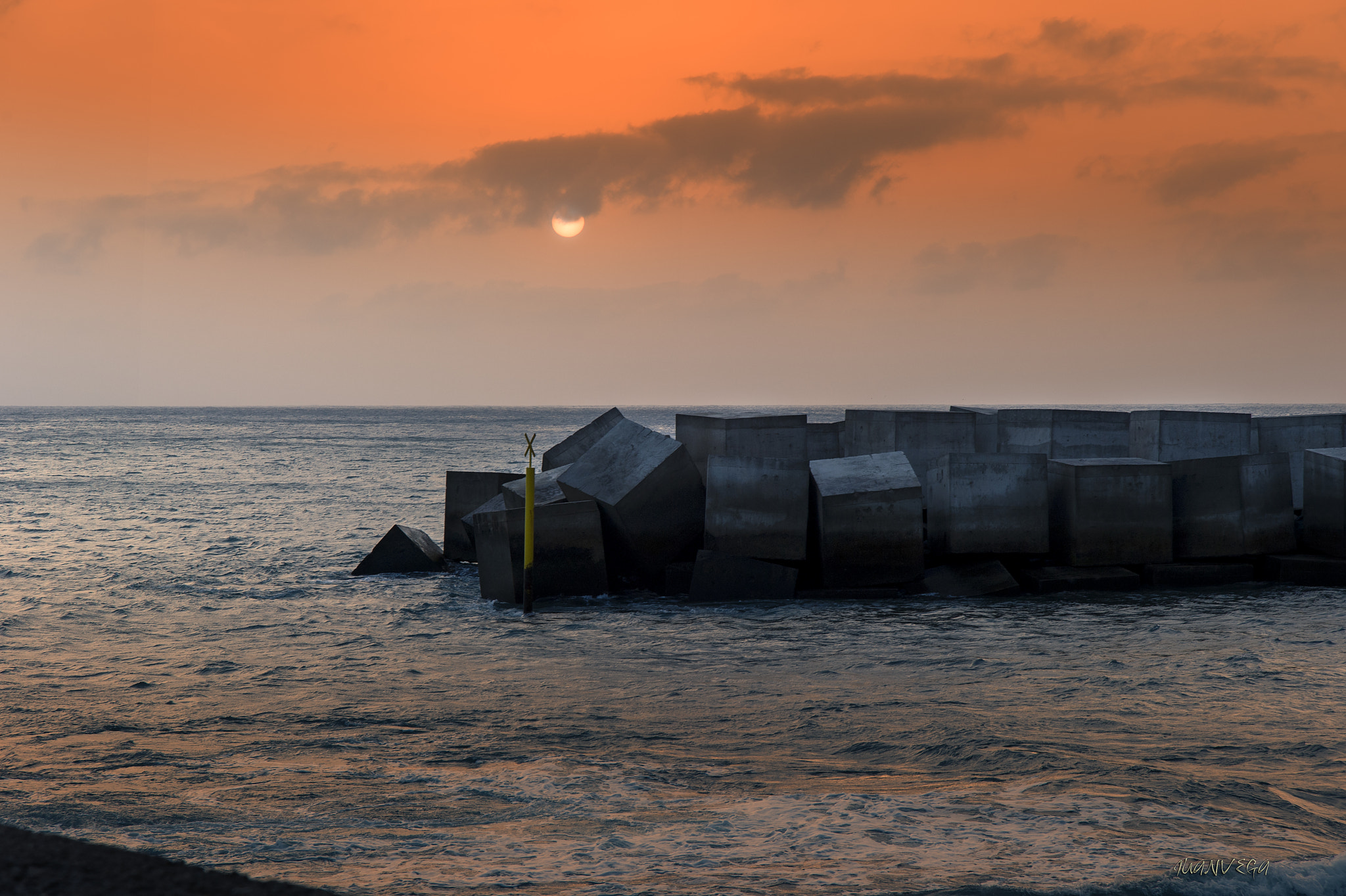 Nikon AF Nikkor 24-85mm F2.8-4D IF sample photo. Puerto de sardina photography