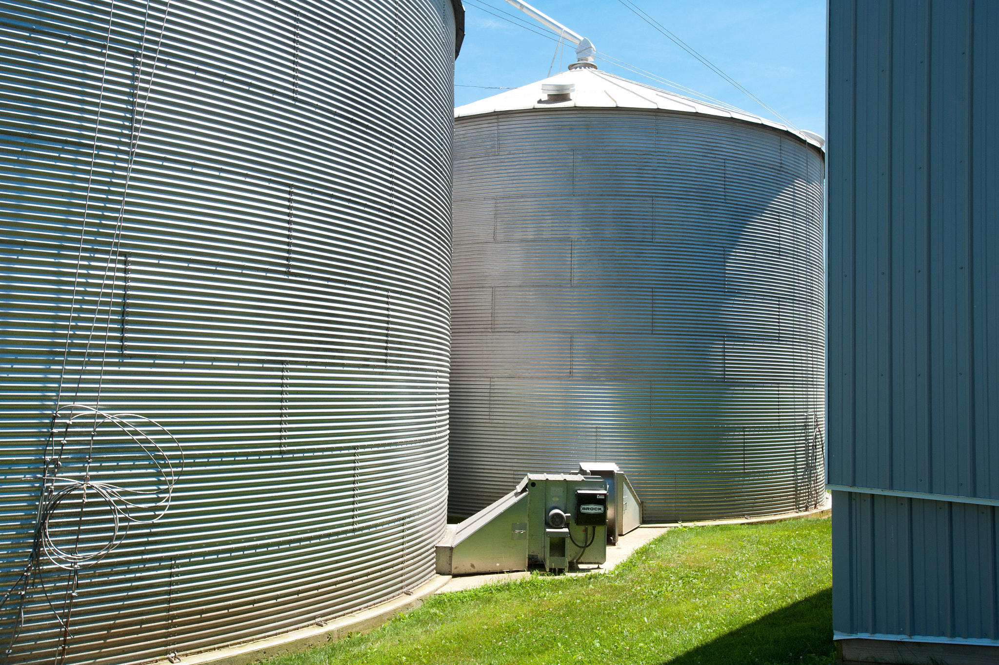 Nikon D700 + Nikon AF-S Nikkor 17-35mm F2.8D ED-IF sample photo. Grain elevator of grain producer's farm in maryland photography