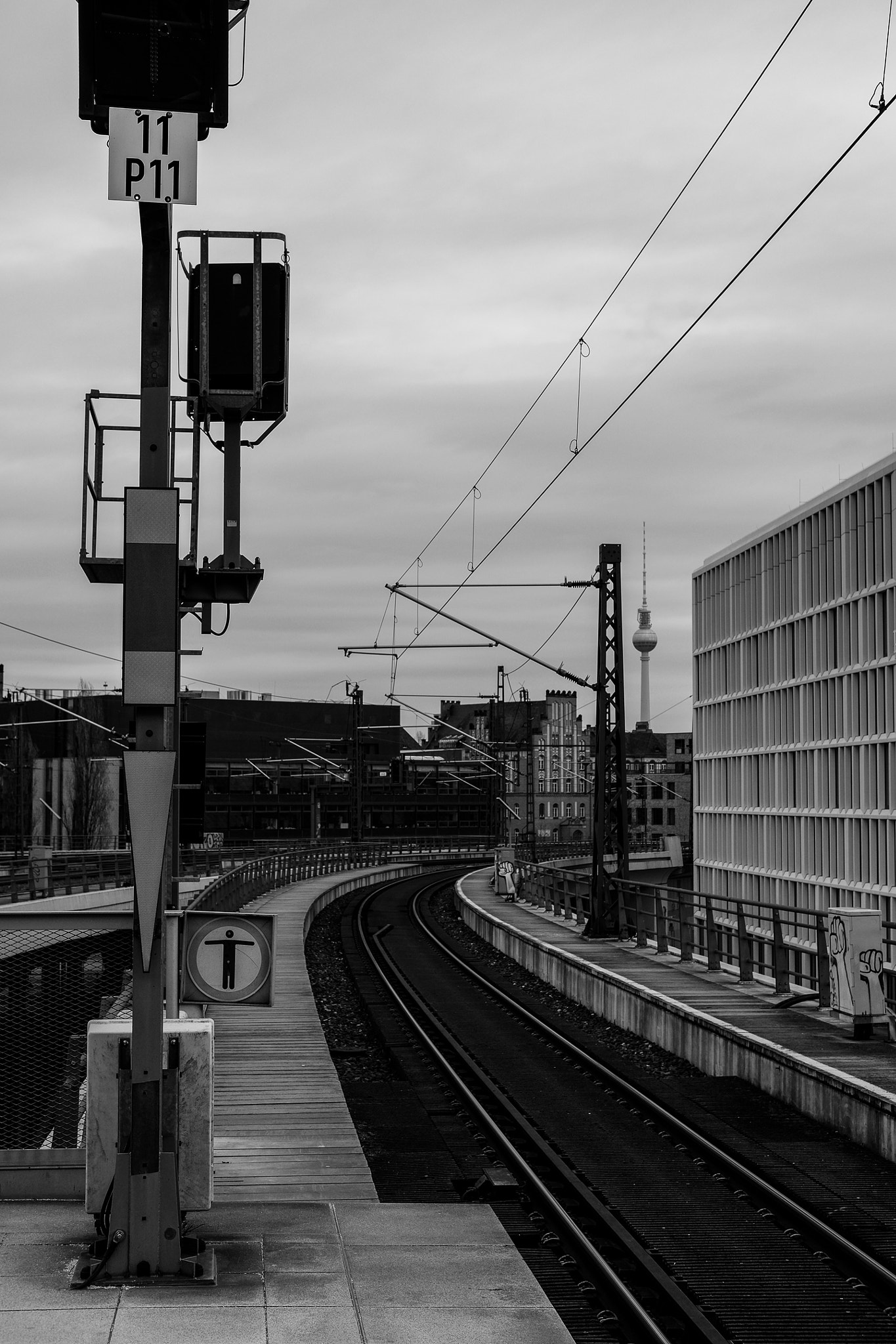Fujifilm X-Pro2 + Fujifilm XF 35mm F2 R WR sample photo. City view photography