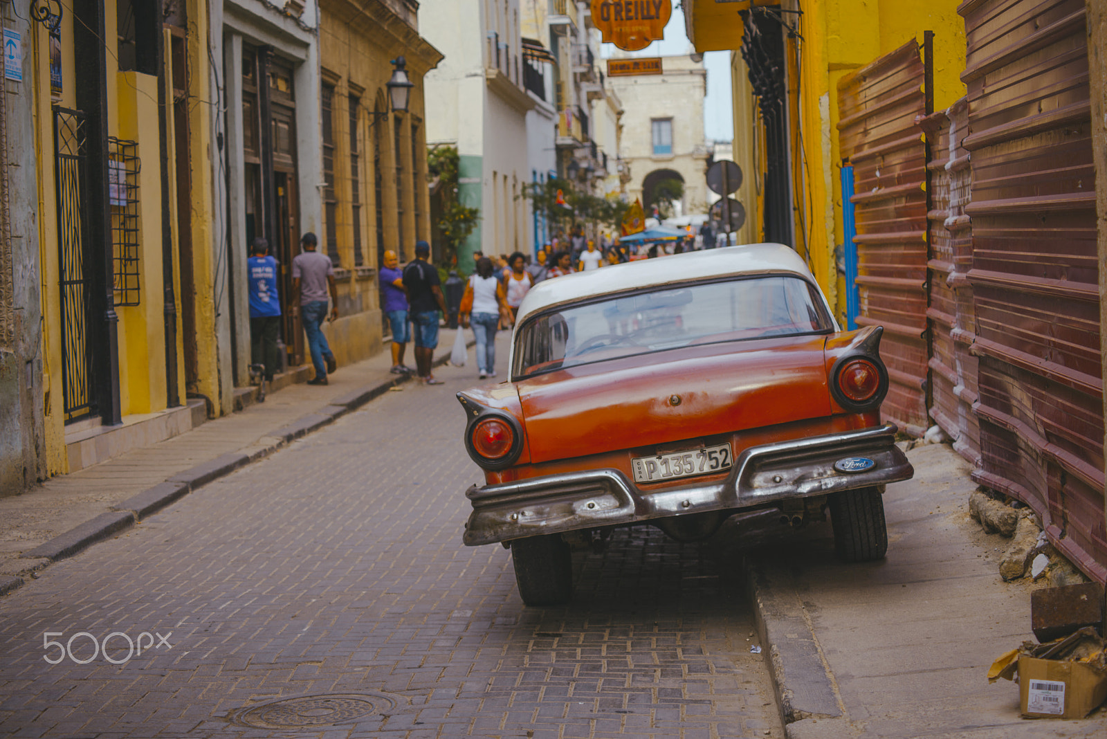 Nikon D610 sample photo. Cuba car photography