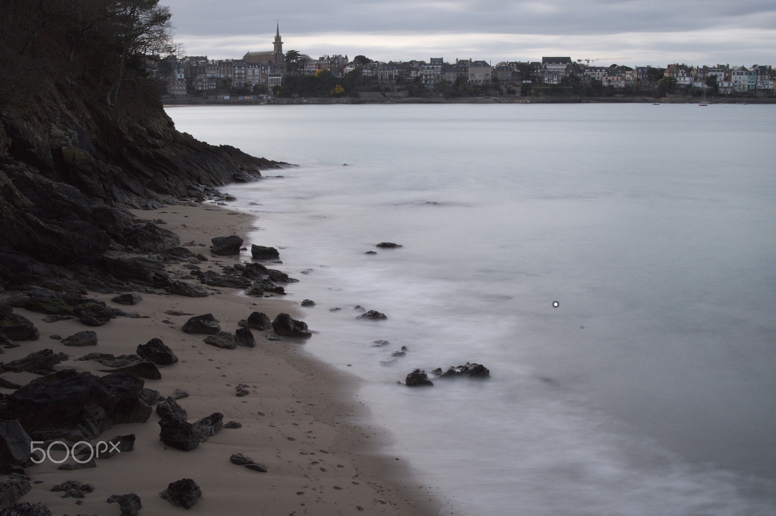 Nikon D500 + Nikon AF-S DX Nikkor 35mm F1.8G sample photo. Côte dinardaise, bretagne -gotta clean the sensor.. photography