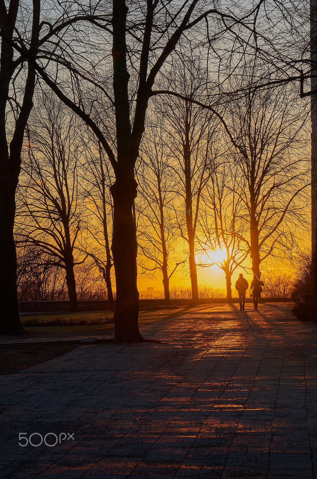 Sony a7 II sample photo. Sunset and people silhouette photography