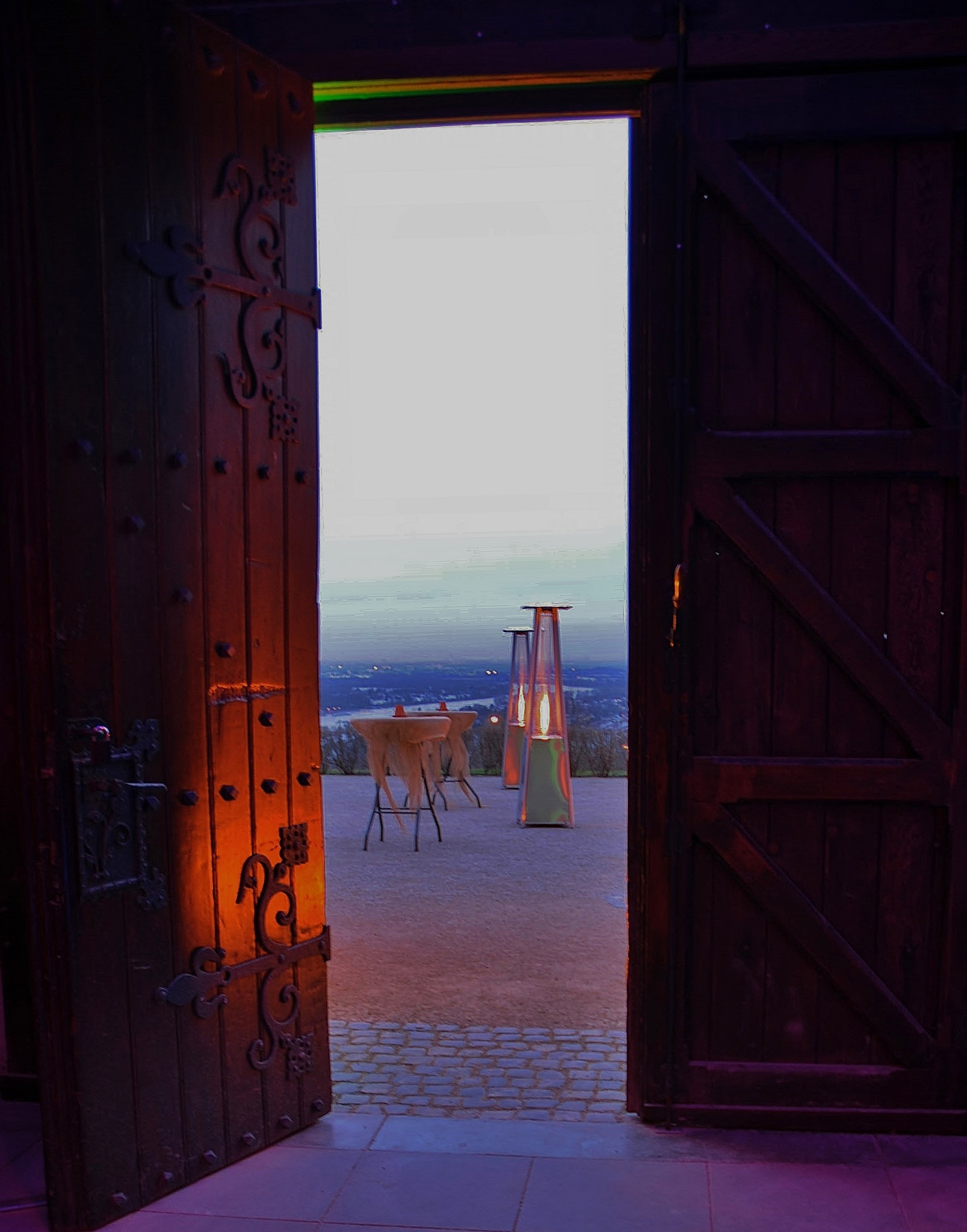 Nikon D300 sample photo. Open door photography