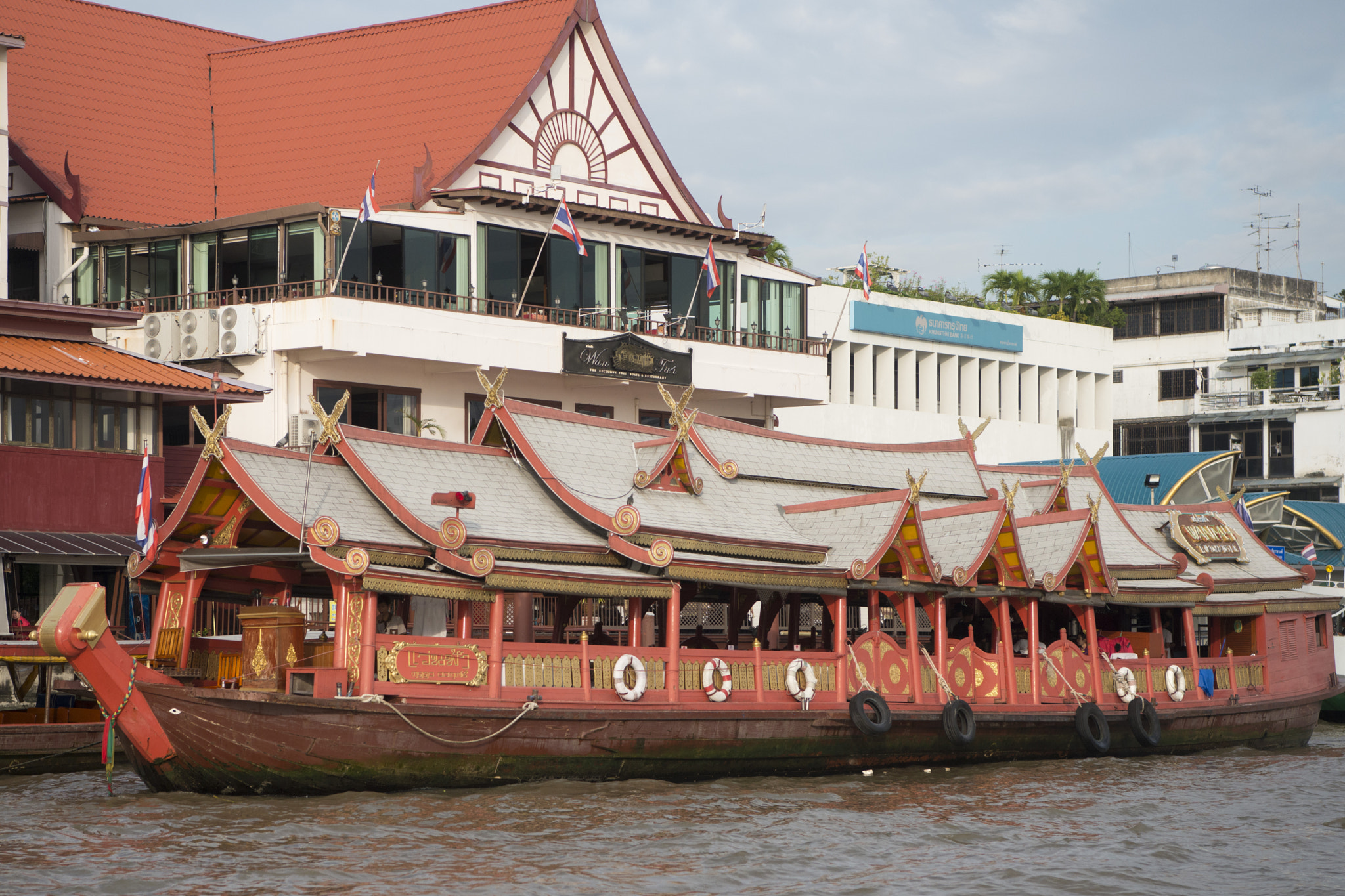 Nikon D800 sample photo. Thailand bangkok chao phraya river boat photography