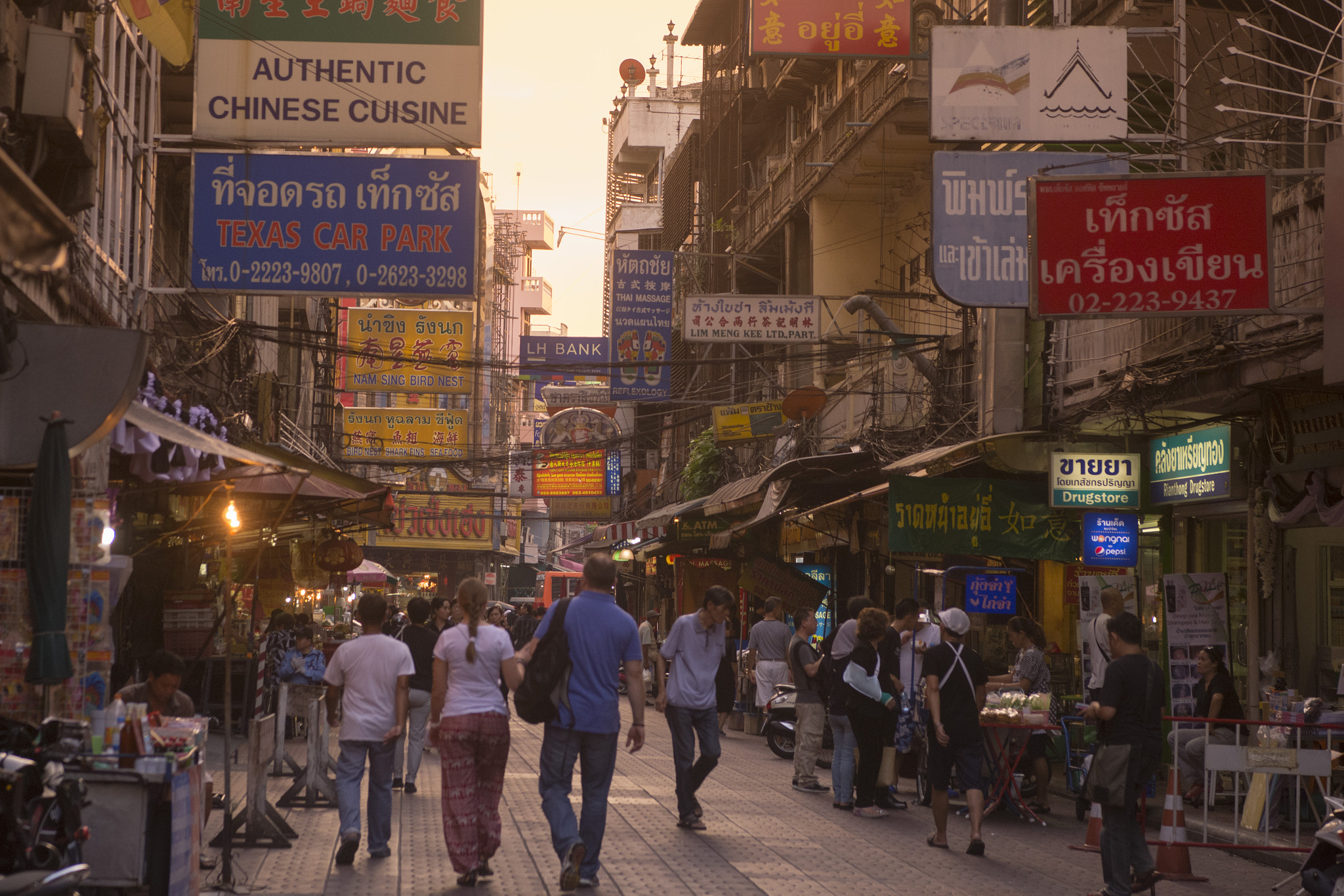 Nikon AF-S Nikkor 24-70mm F2.8E ED VR sample photo. Thailand bangkok china town photography