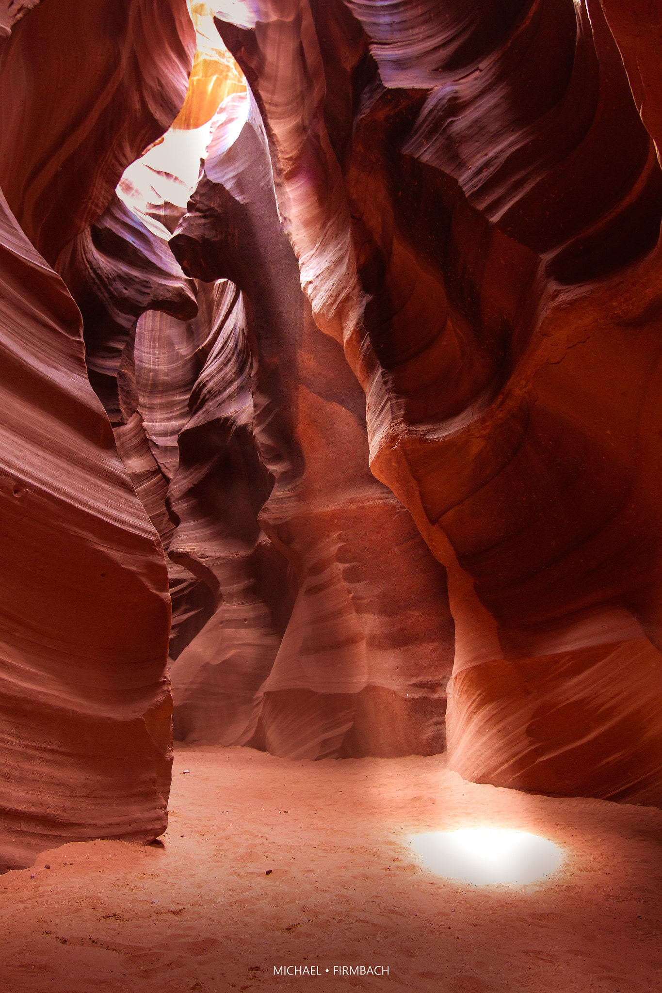 Canon EOS 600D (Rebel EOS T3i / EOS Kiss X5) + Tokina AT-X Pro 11-16mm F2.8 DX sample photo. The magic of antelope canyon photography