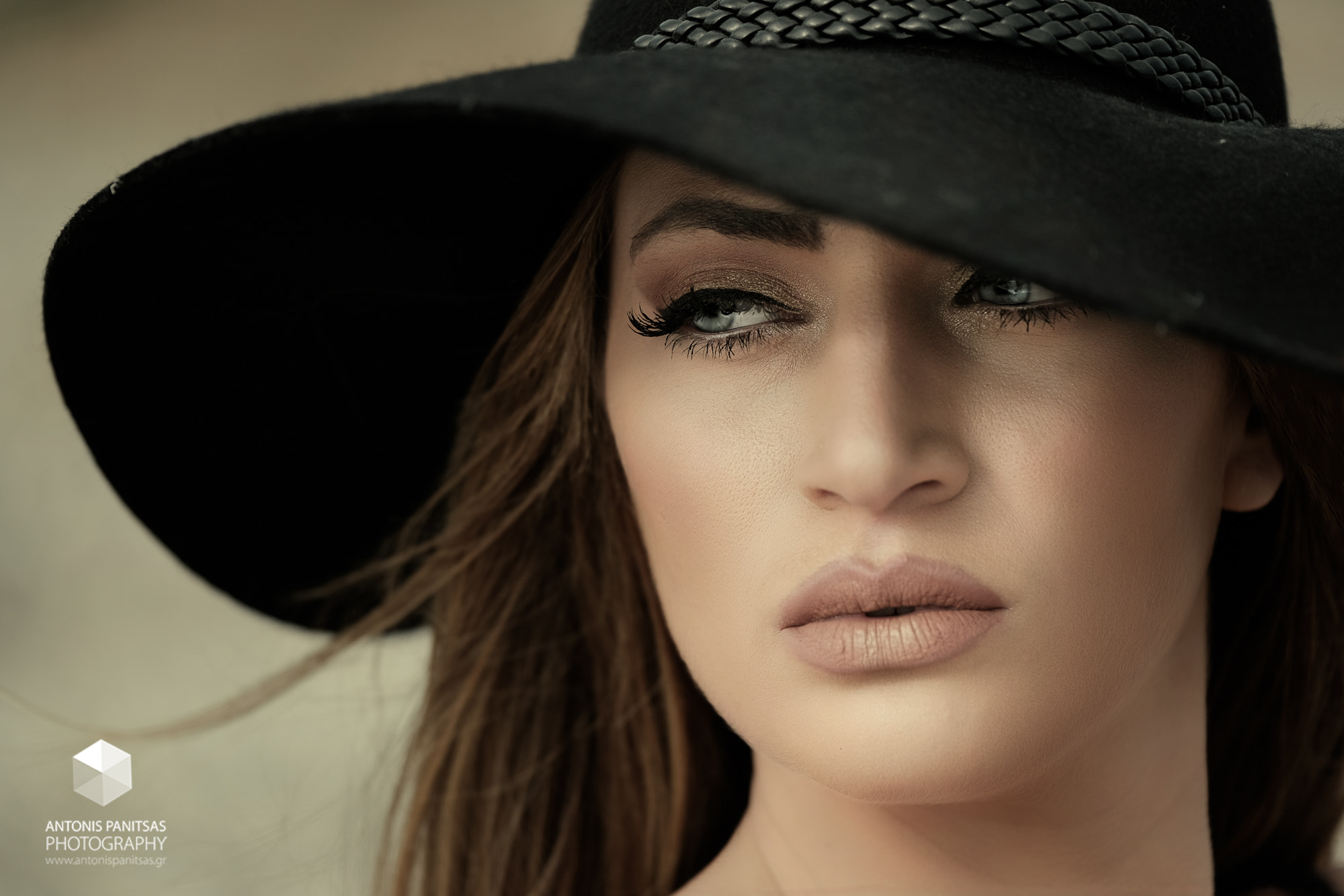 Fujifilm XF 50-140mm F2.8 R LM OIS WR sample photo. Blue eyes photography
