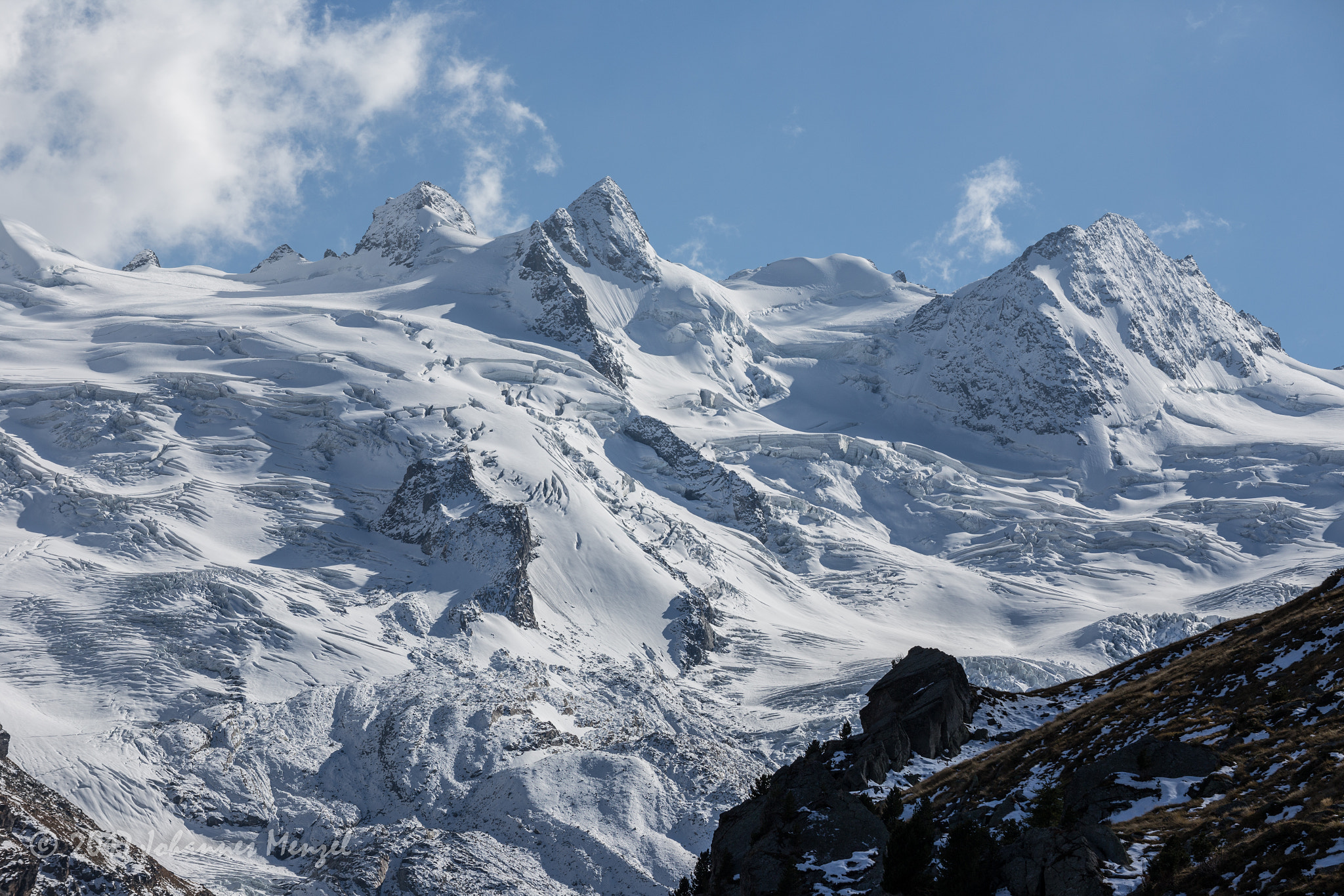 Canon EOS 6D + Tamron SP 35mm F1.8 Di VC USD sample photo. Icy summits photography