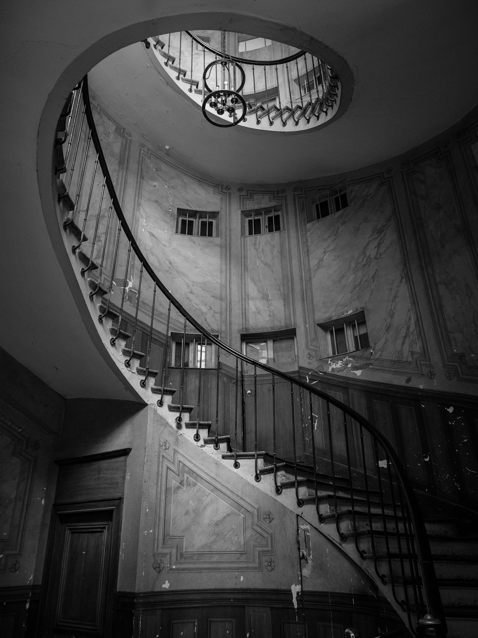 Olympus OM-D E-M5 + Olympus M.Zuiko Digital ED 12-40mm F2.8 Pro sample photo. Stairs photography