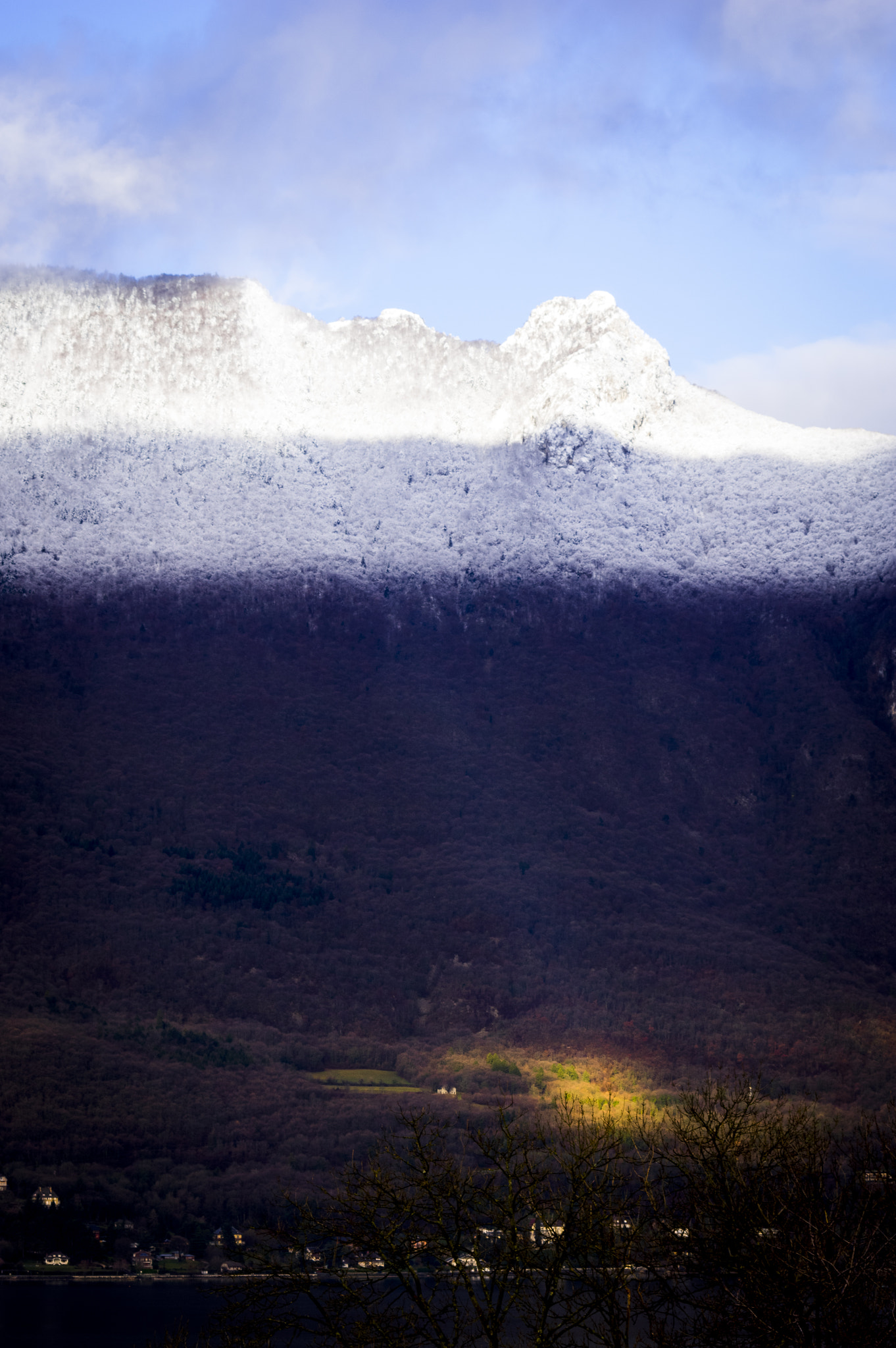 Pentax K-3 sample photo. Dent du chat - the spotlight photography