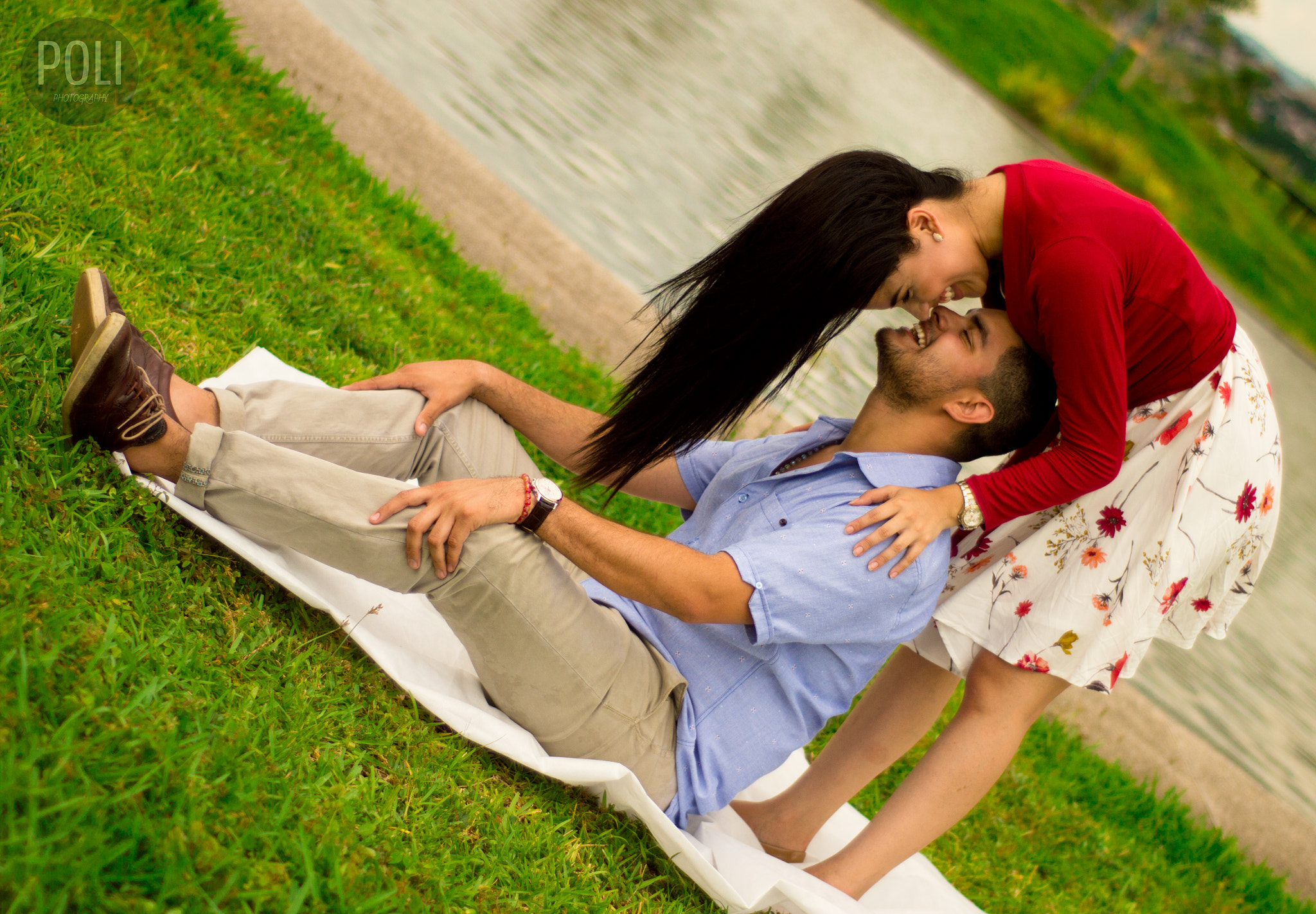 Nikon D3200 + Nikon AF Nikkor 50mm F1.8D sample photo. Fun love photography