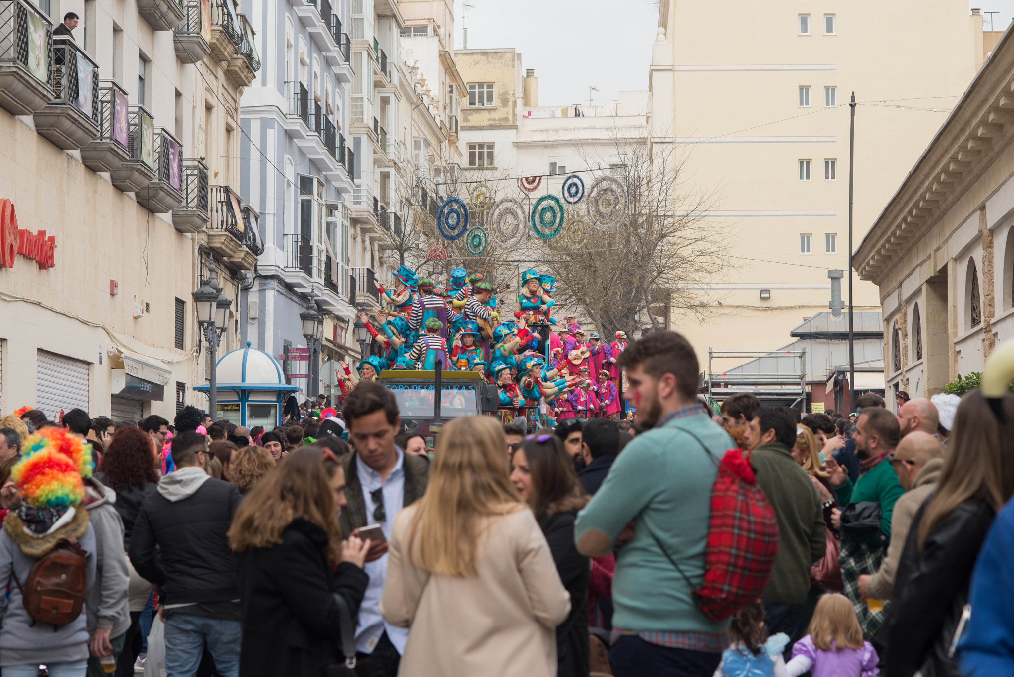 AF Nikkor 85mm f/1.8 sample photo. Carnaval de cadiz photography