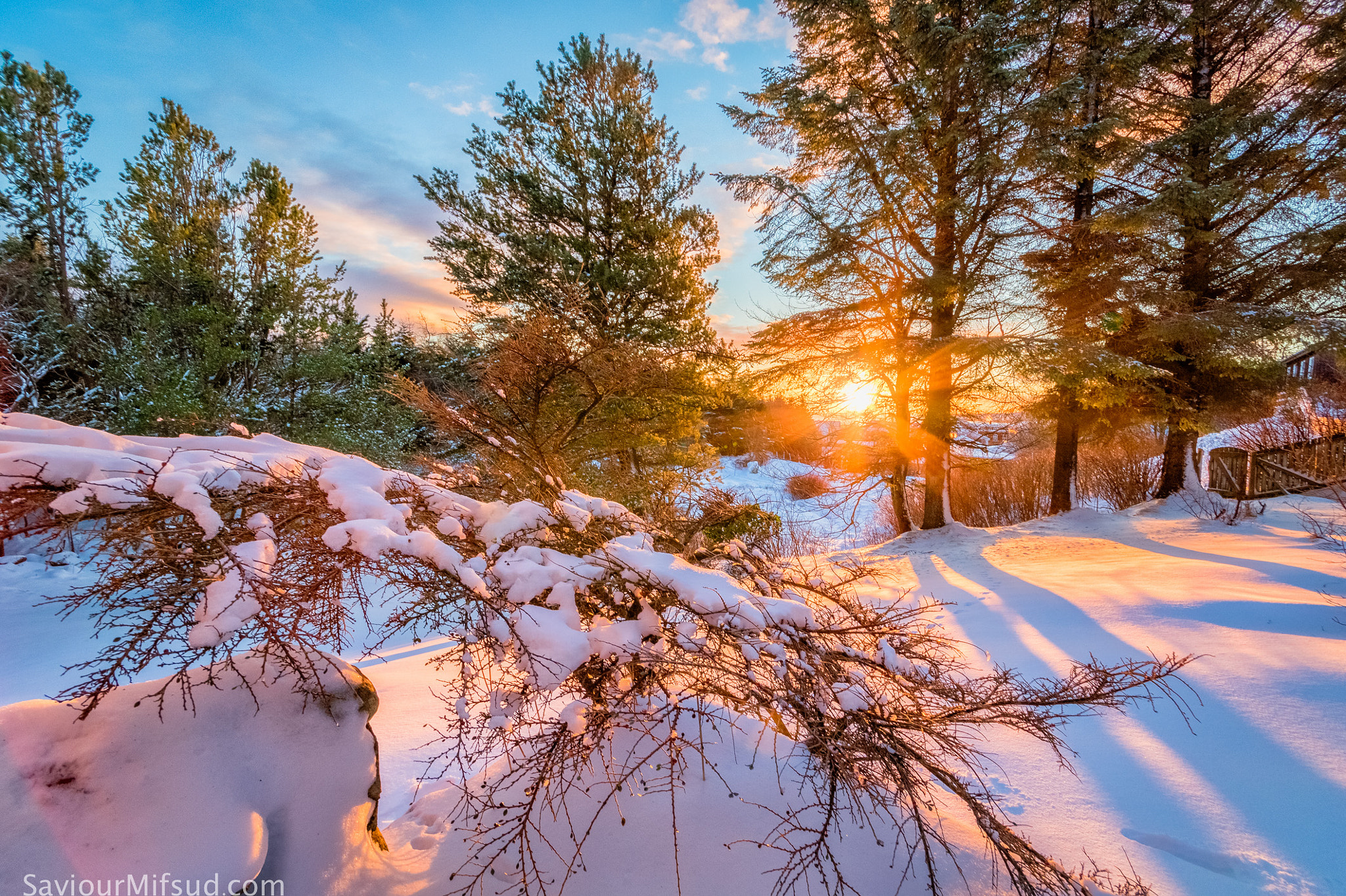 Canon EOS 750D (EOS Rebel T6i / EOS Kiss X8i) + Sigma 10-20mm F4-5.6 EX DC HSM sample photo. Ice and fire photography