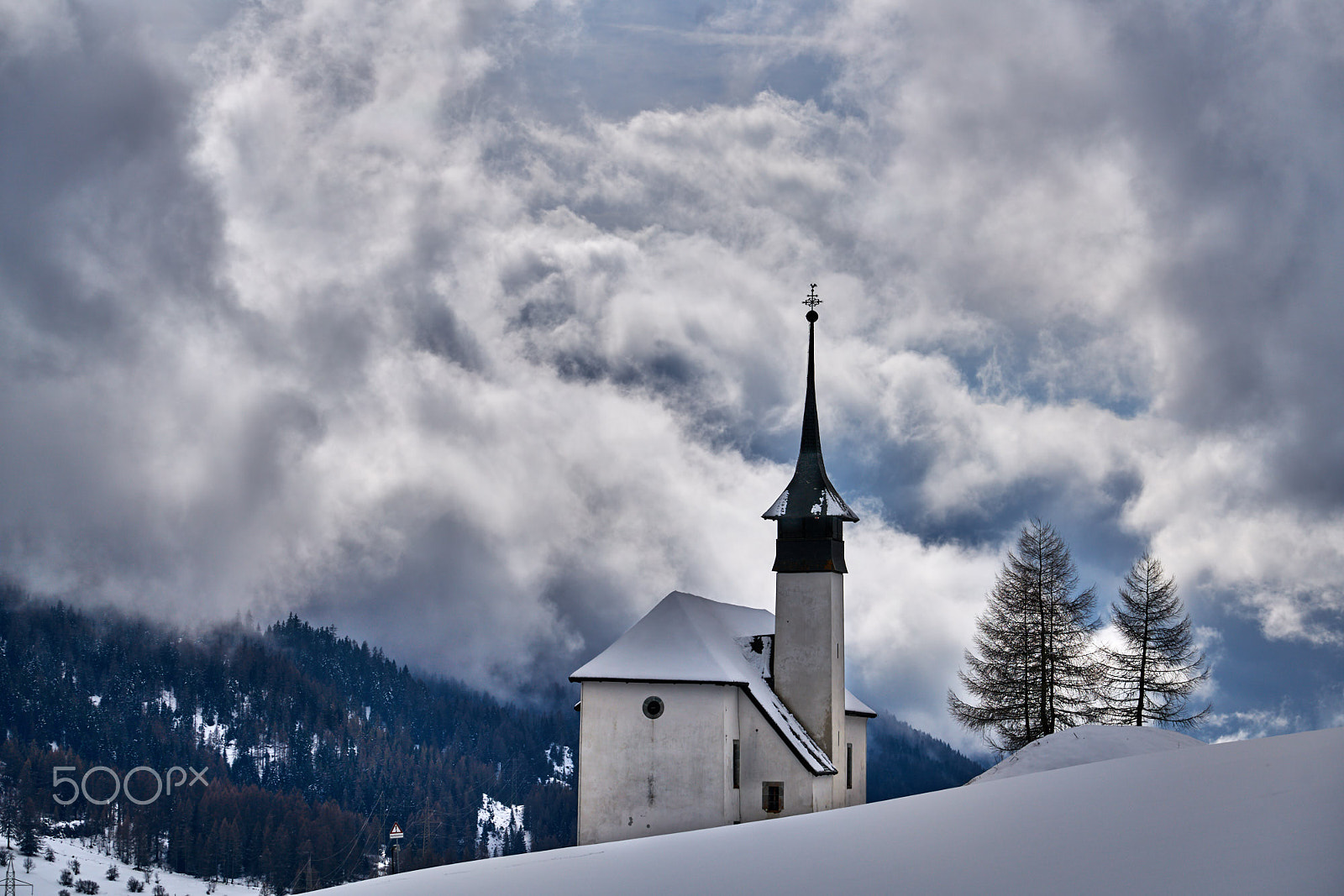 Sony FE 70-200mm F4 G OSS sample photo. The church of ritzingen photography