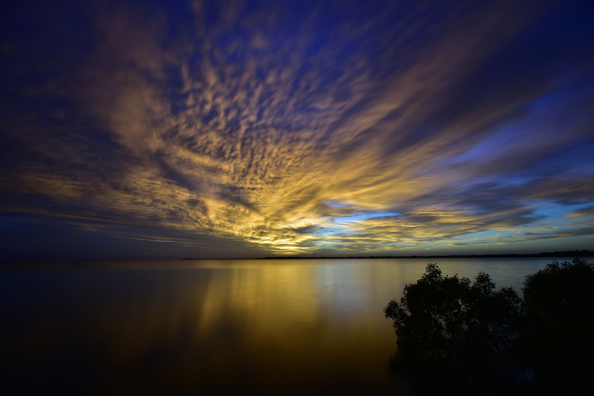 Nikon AF-S Nikkor 17-35mm F2.8D ED-IF sample photo. Sunrise lota australia march 8 photography