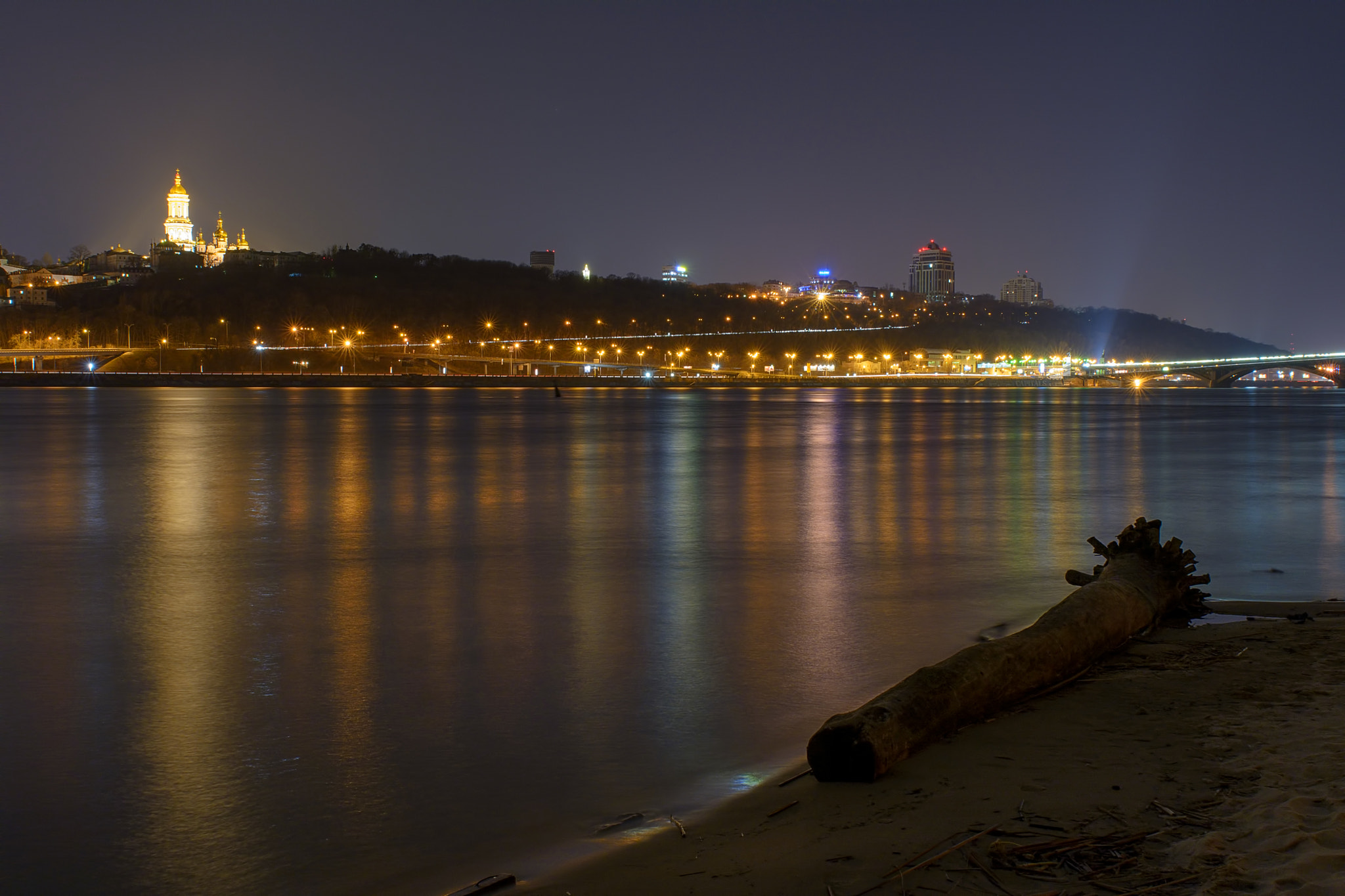 Nikon AF-S Nikkor 24-70mm F2.8G ED sample photo. Night kyiv photography