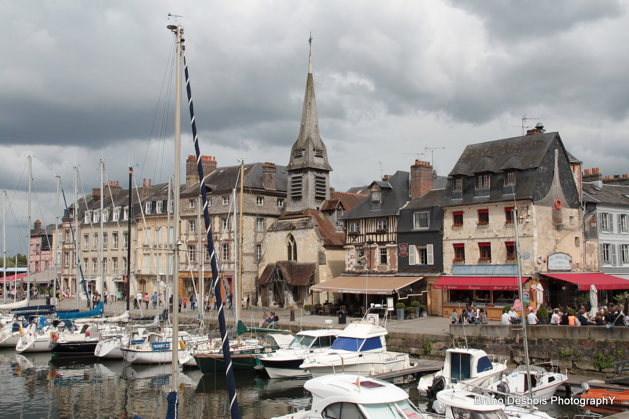 Canon EOS 600D (Rebel EOS T3i / EOS Kiss X5) + Sigma 18-200mm f/3.5-6.3 DC OS sample photo. Honfleur -normandie -france photography