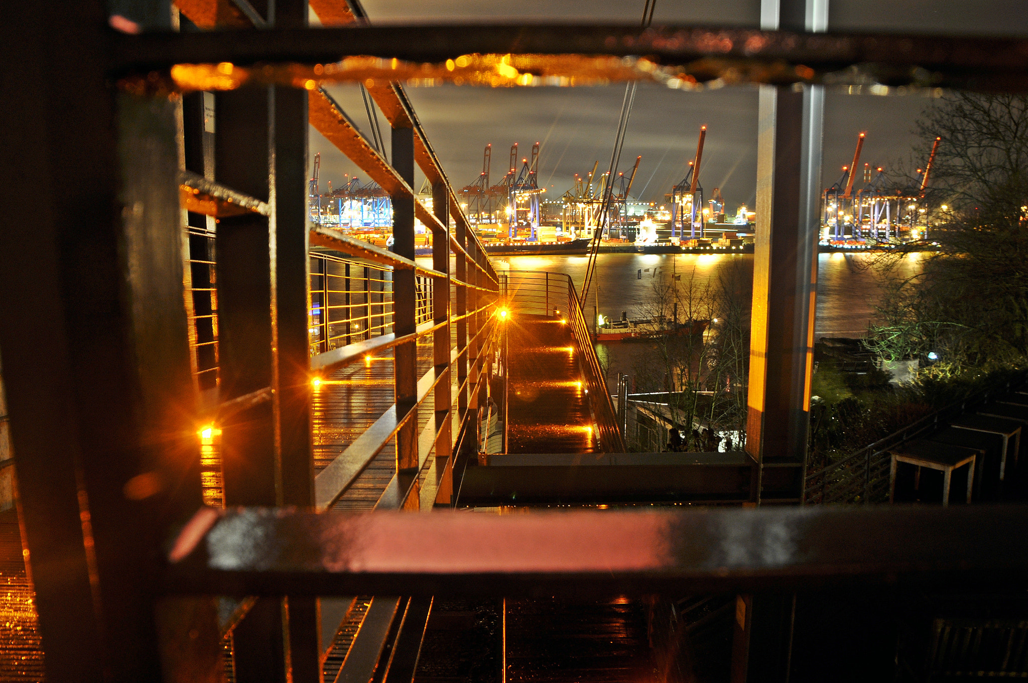 Nikon D5000 sample photo. Le canard nouveau hamburg photography