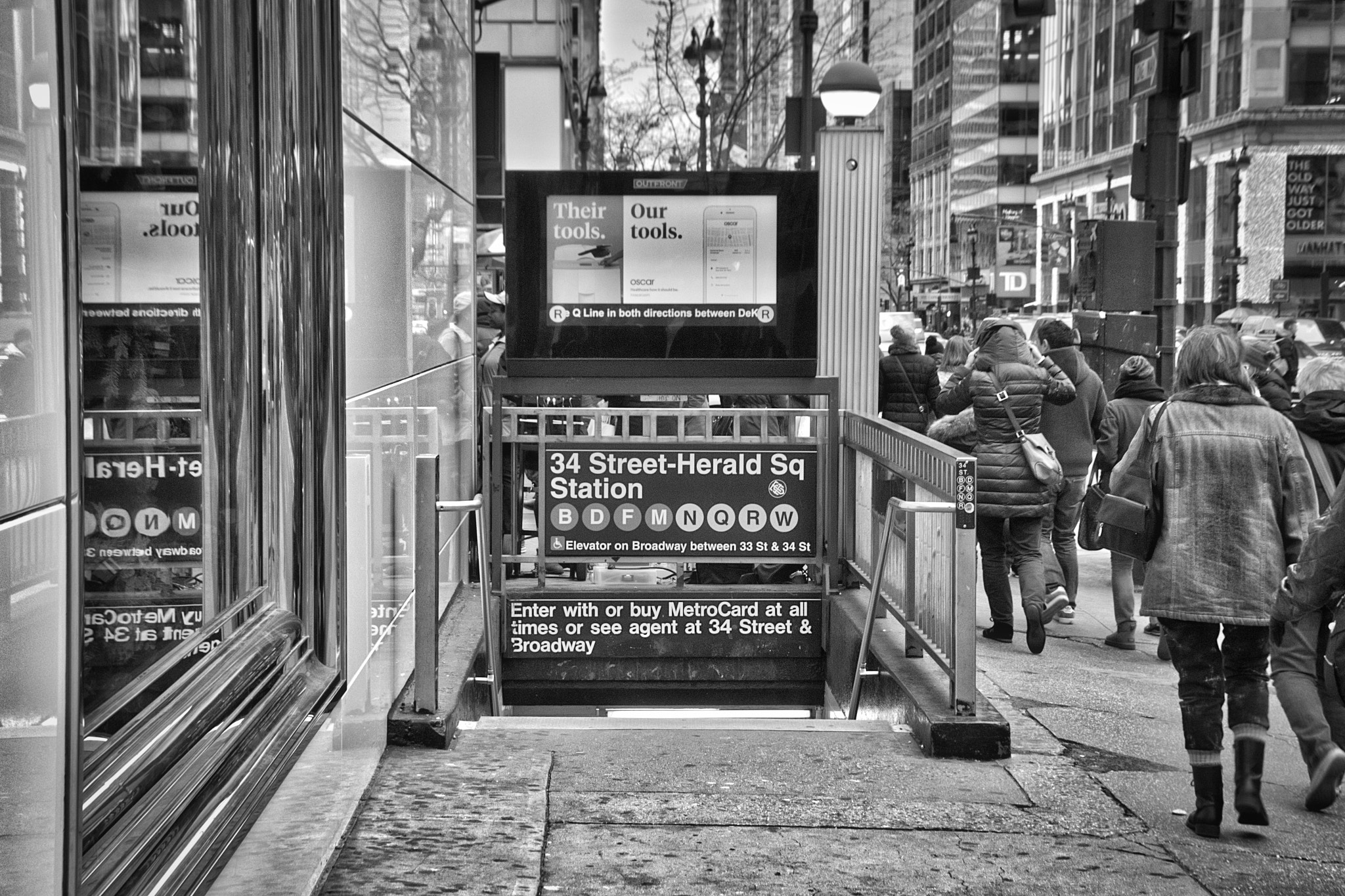 Nikon D500 sample photo. Herald square photography