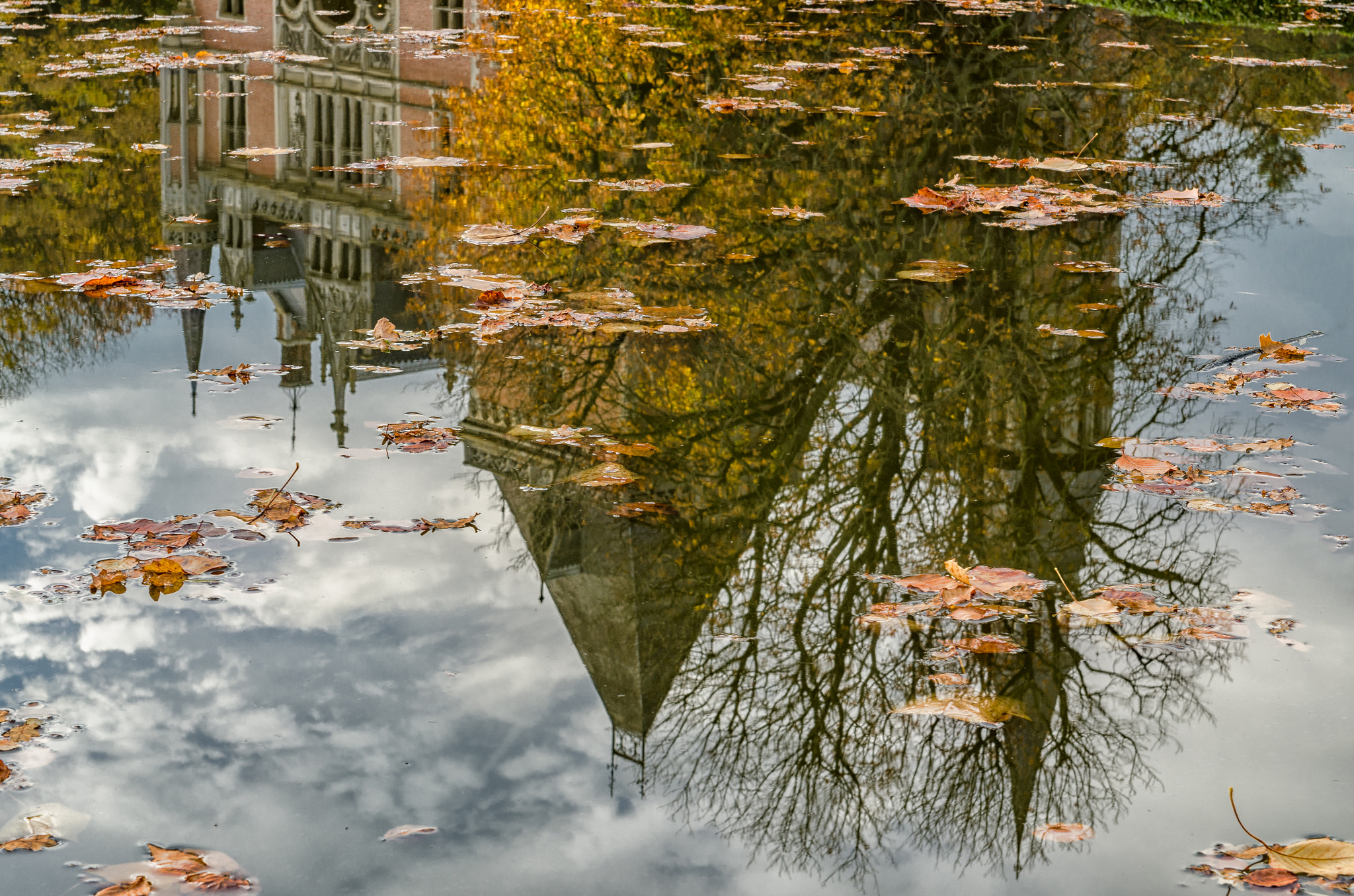 Nikon AF-S Nikkor 24-70mm F2.8G ED sample photo. Kasteel van aartrijke photography
