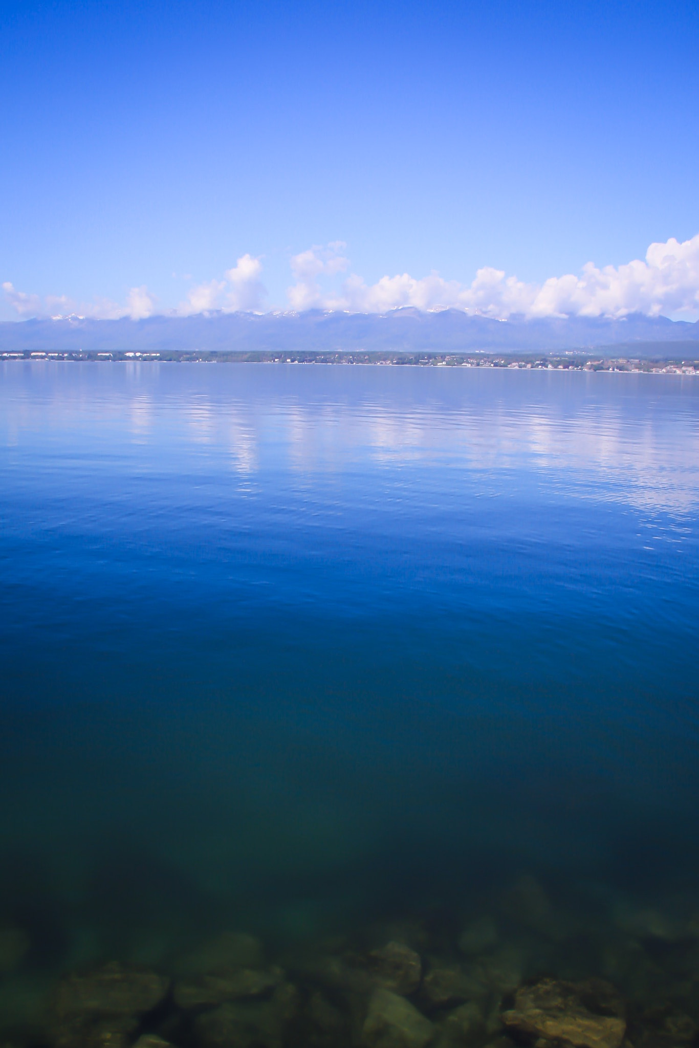 Canon EOS 50D + Sigma 18-200mm f/3.5-6.3 DC OS sample photo. Geneva lake photography