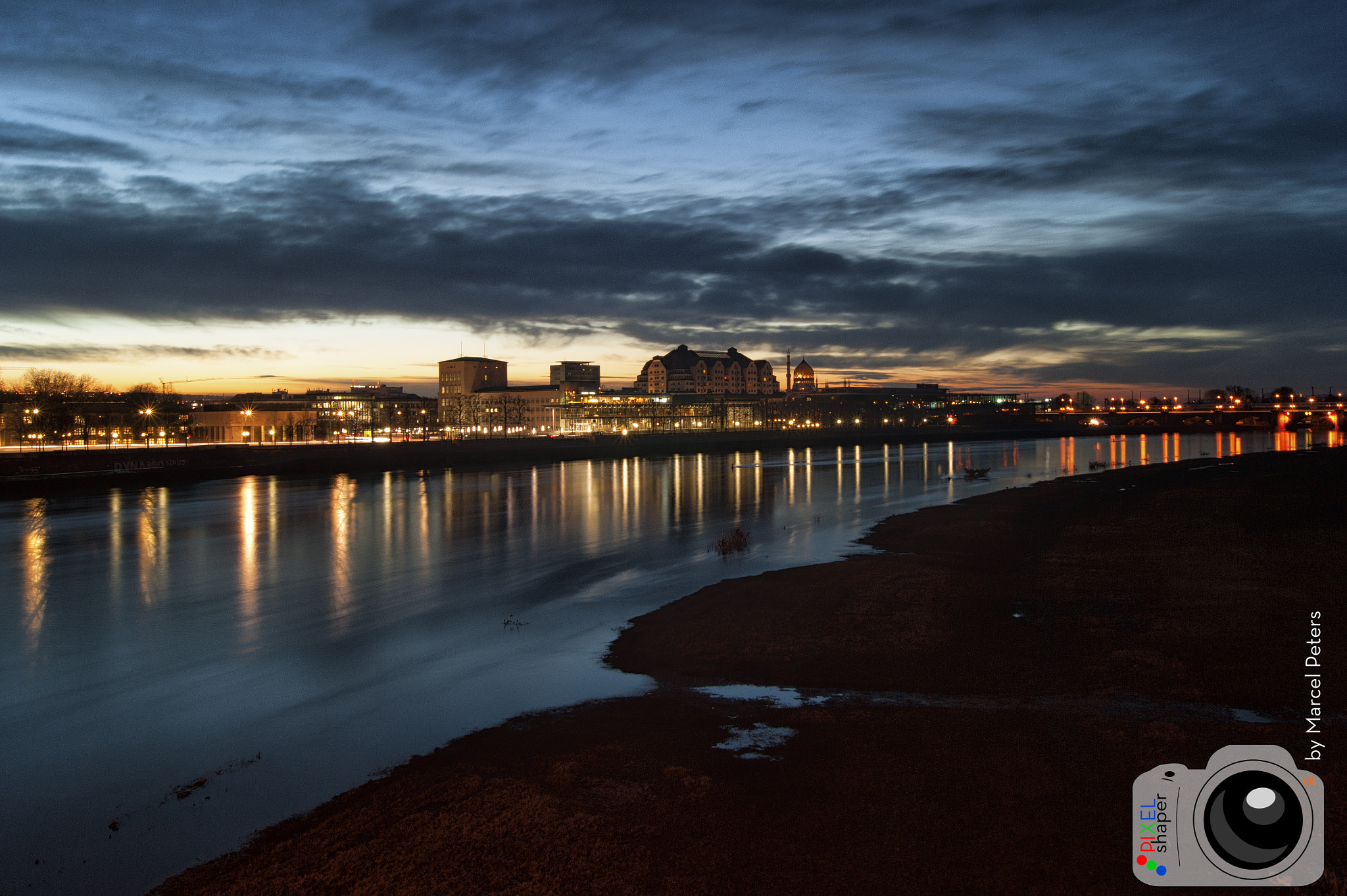 Sony Alpha DSLR-A350 + Sony DT 18-55mm F3.5-5.6 SAM sample photo. Dresden sunset photography