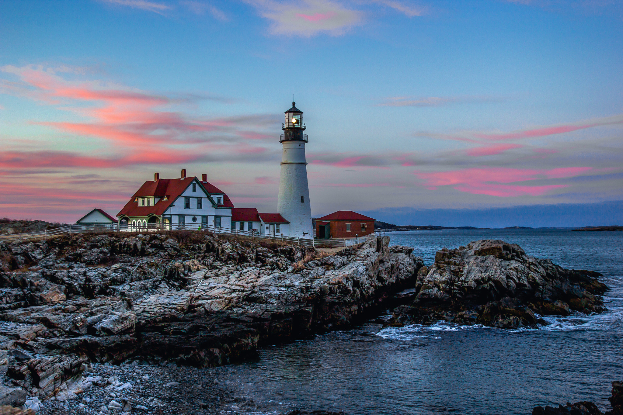 Canon EF 24-70mm F2.8L II USM sample photo. Portland lighthouse in maine at sunset photography