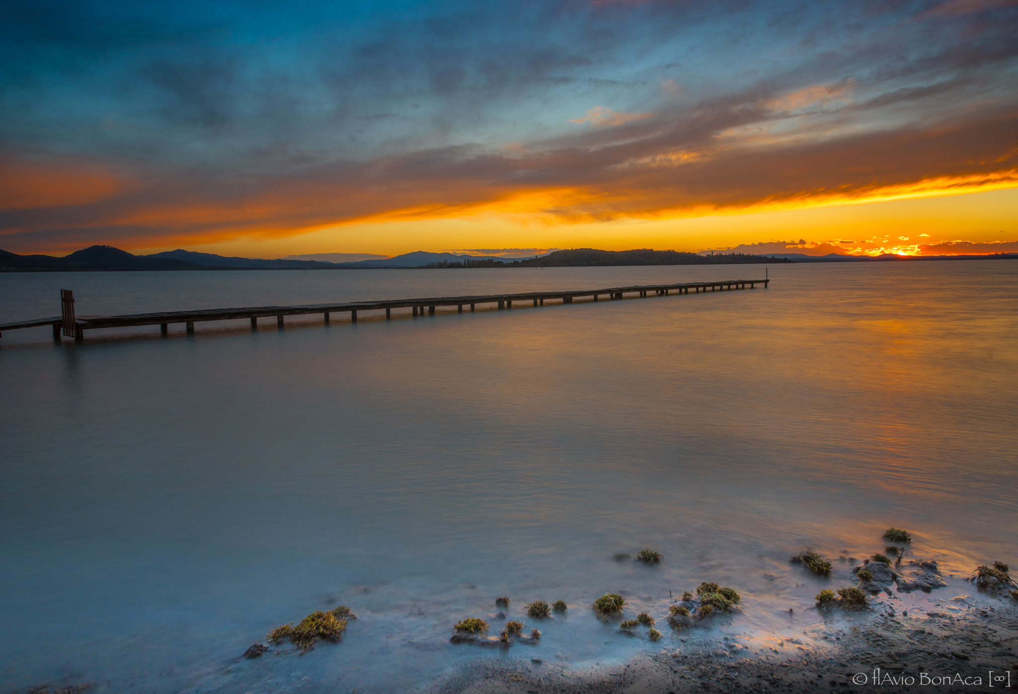 Nikon D750 + Sigma 12-24mm F4.5-5.6 II DG HSM sample photo. Lo sai da qui si sentono i pensieri liberi,lago trasimeno,inverno photography