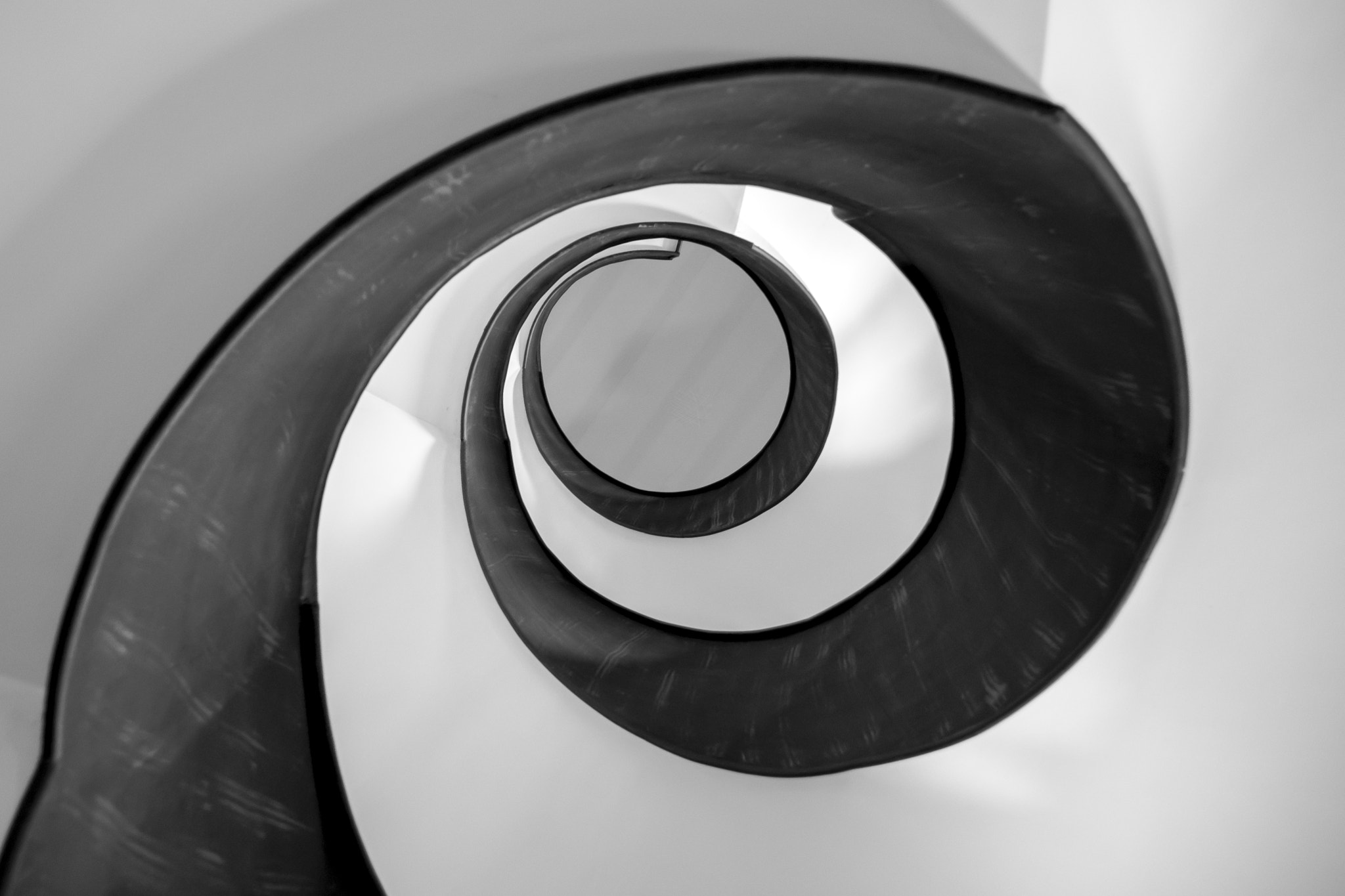 Canon EF-S 17-55mm F2.8 IS USM sample photo. Spiral. photography