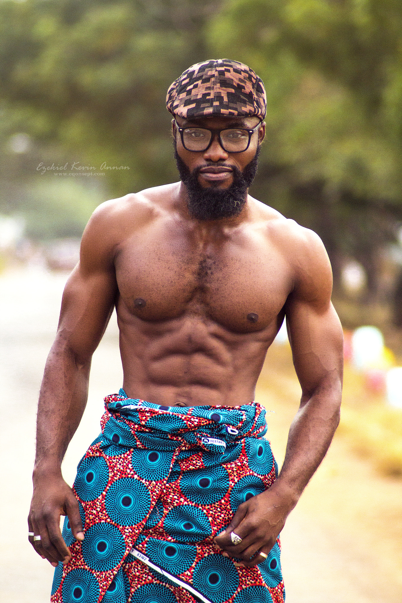 Canon EOS 60D sample photo. Strength vs emotional intelligence  photography