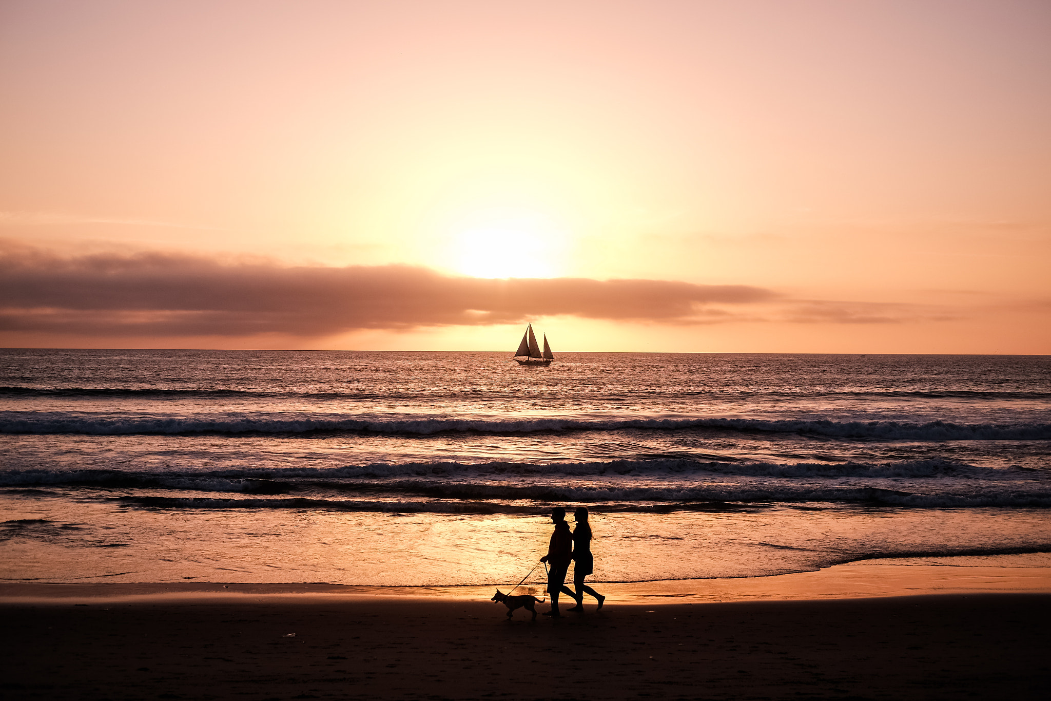 Fujifilm X-T10 + Fujifilm XF 35mm F2 R WR sample photo. Playa photography