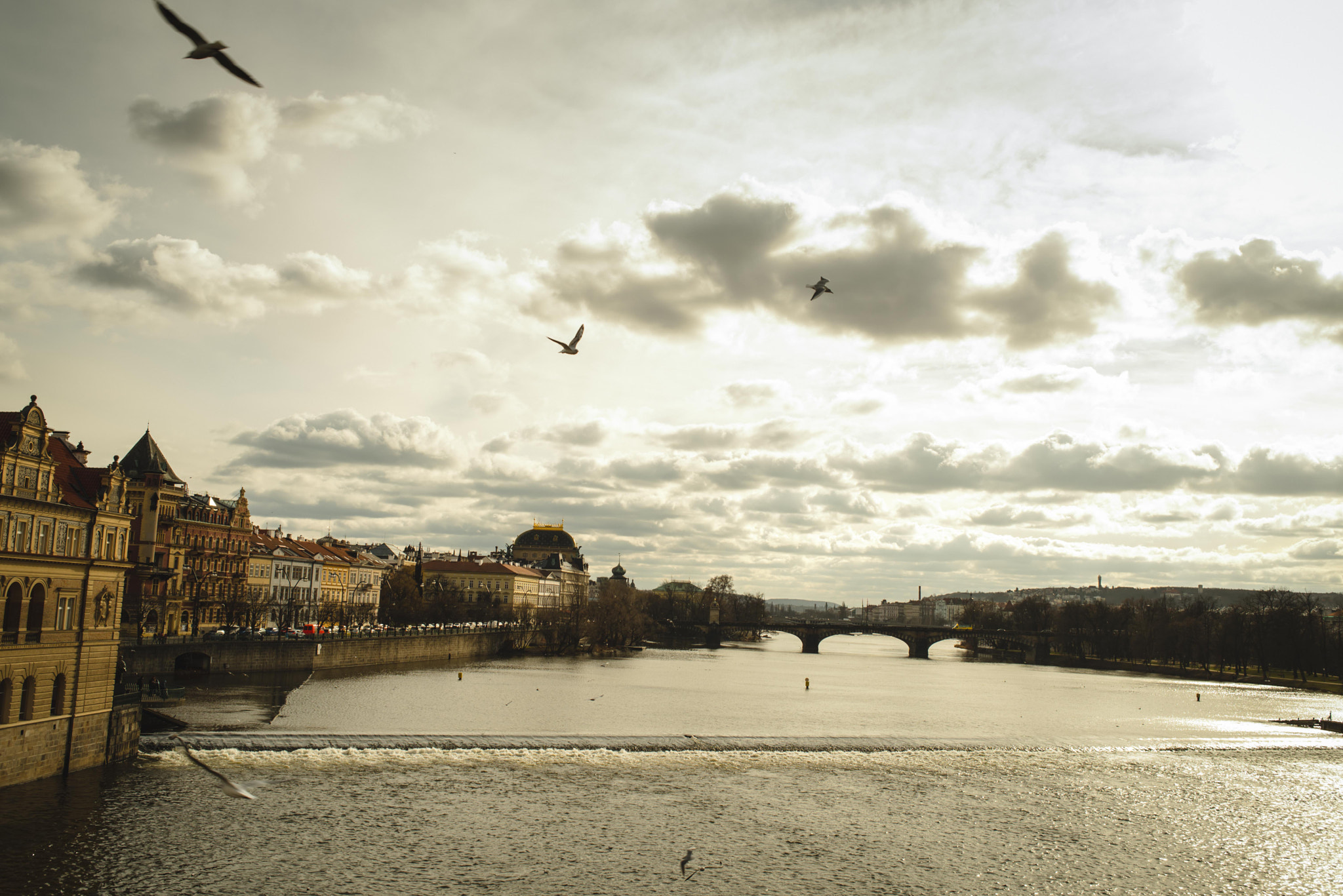 Nikon AF Nikkor 35mm F2D sample photo. Prague photography