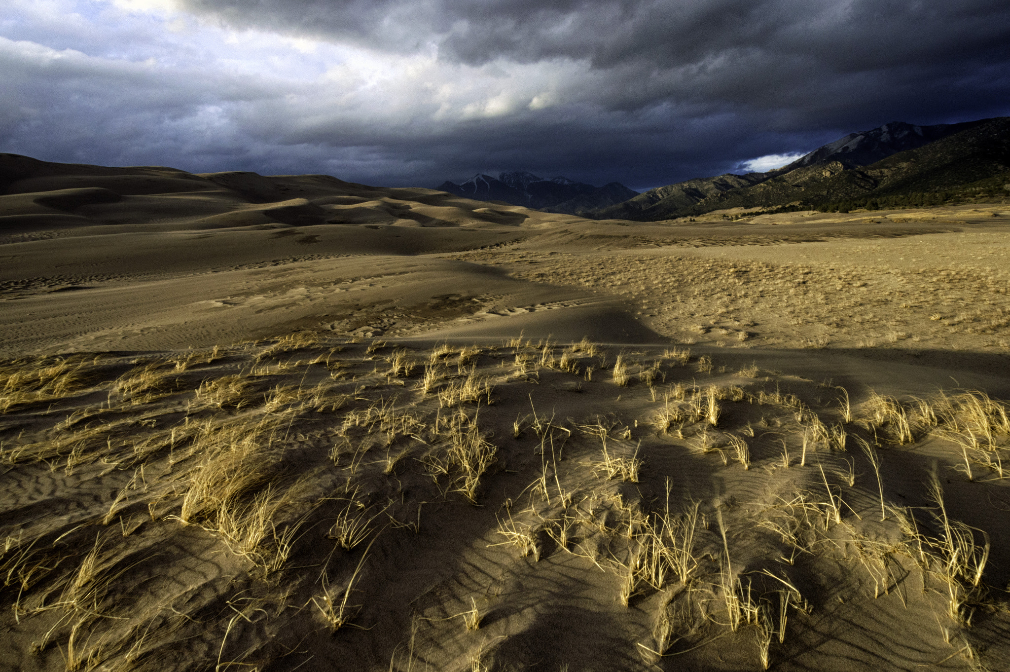 Nikon D3200 sample photo. Stormy sunset photography