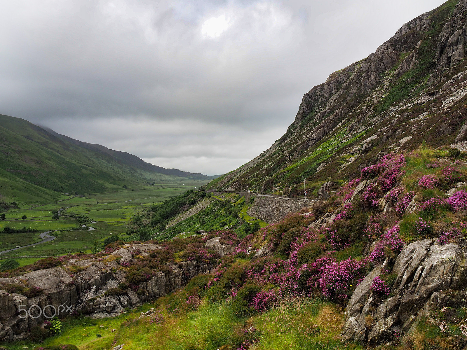 OLYMPUS M.14-150mm F4.0-5.6 II sample photo. Snowdonia photography