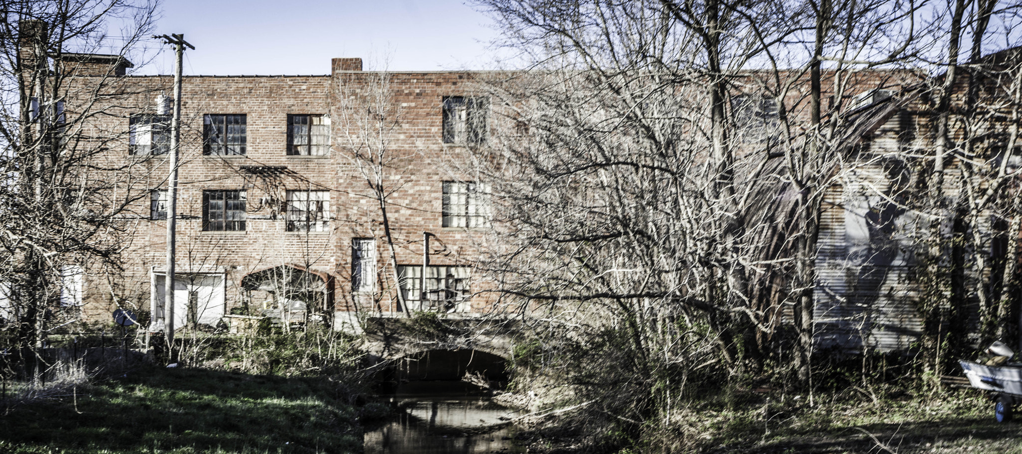 Canon EF 28-80mm f/3.5-5.6 sample photo. Old building photography